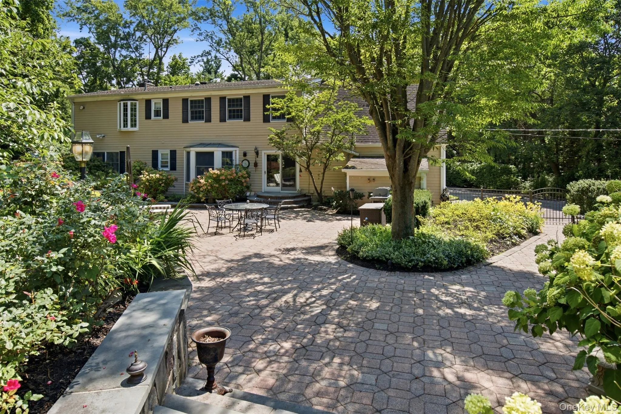 7 Private Road, Huntington, NY, 4 Bedrooms Bedrooms, 9 Rooms Rooms,3 BathroomsBathrooms,Residential,For Rent,Private,0,1036800 7 Private Road, Huntington, NY, 4 Bedrooms Bedrooms, 9 Rooms Rooms,3 BathroomsBathrooms,Residential,For Rent,Private,0,1036800