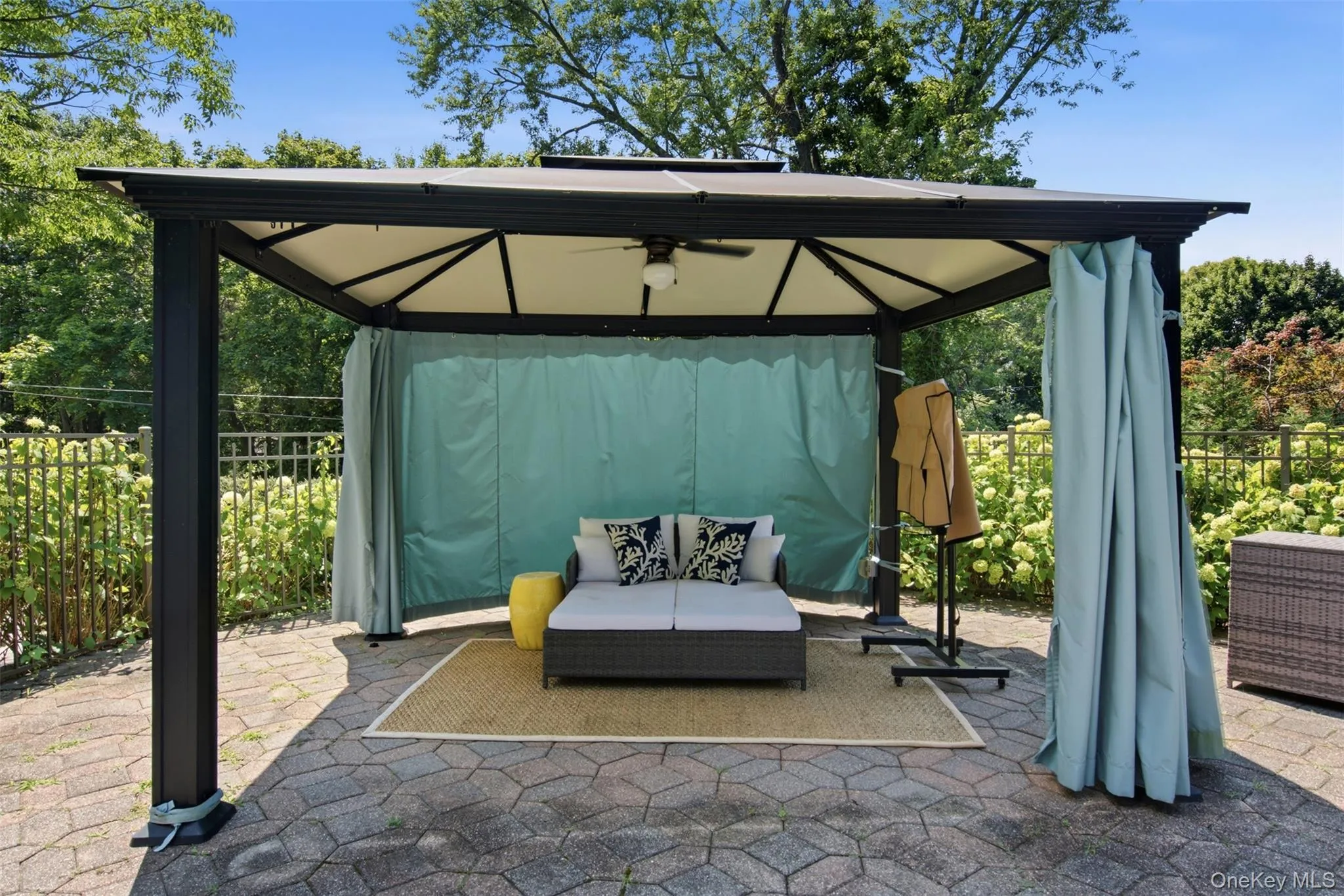 7 Private Road, Huntington, NY, 4 Bedrooms Bedrooms, 9 Rooms Rooms,3 BathroomsBathrooms,Residential,For Rent,Private,0,1036800 7 Private Road, Huntington, NY, 4 Bedrooms Bedrooms, 9 Rooms Rooms,3 BathroomsBathrooms,Residential,For Rent,Private,0,1036800