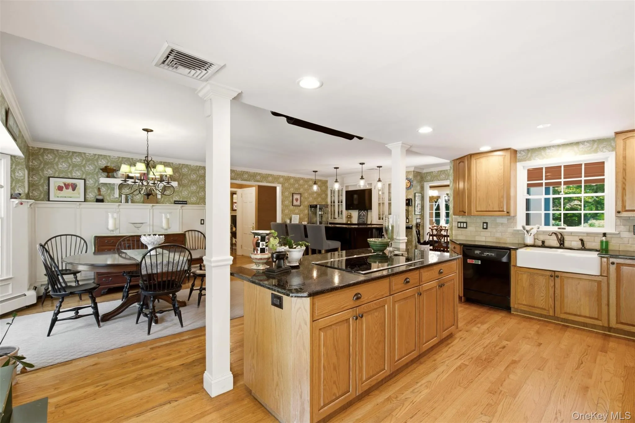 7 Private Road, Huntington, NY, 4 Bedrooms Bedrooms, 9 Rooms Rooms,3 BathroomsBathrooms,Residential,For Rent,Private,0,1036800 7 Private Road, Huntington, NY, 4 Bedrooms Bedrooms, 9 Rooms Rooms,3 BathroomsBathrooms,Residential,For Rent,Private,0,1036800