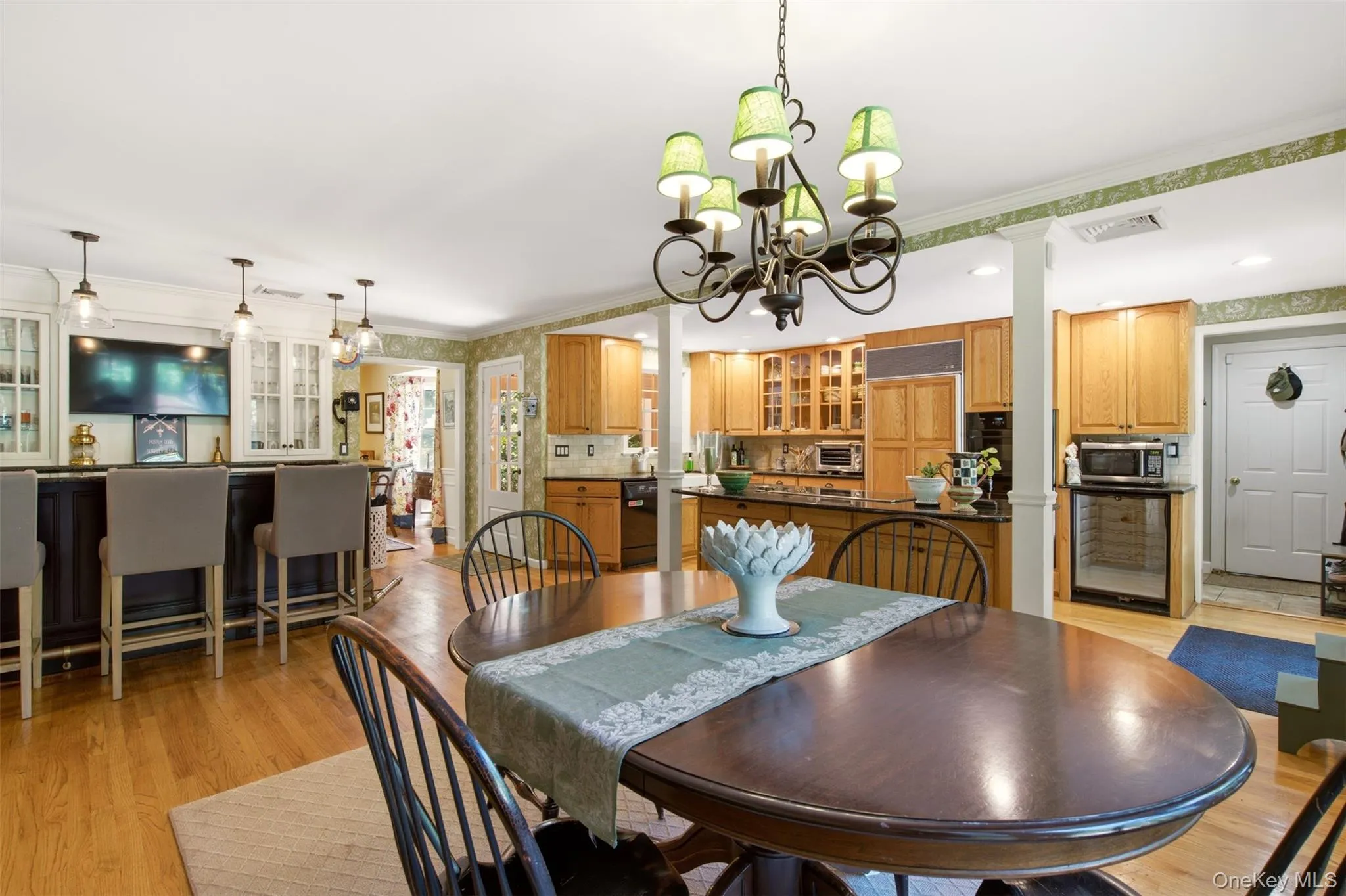 7 Private Road, Huntington, NY, 4 Bedrooms Bedrooms, 9 Rooms Rooms,3 BathroomsBathrooms,Residential,For Rent,Private,0,1036800 7 Private Road, Huntington, NY, 4 Bedrooms Bedrooms, 9 Rooms Rooms,3 BathroomsBathrooms,Residential,For Rent,Private,0,1036800