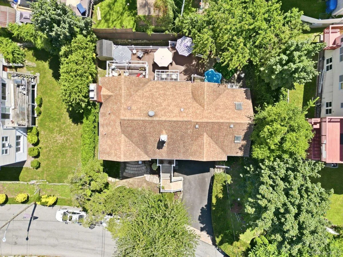 121 Newport Road, Yonkers, NY, 3 Bedrooms Bedrooms, 13 Rooms Rooms,3 BathroomsBathrooms,Residential,For Rent,Newport,0,1036801 121 Newport Road, Yonkers, NY, 3 Bedrooms Bedrooms, 13 Rooms Rooms,3 BathroomsBathrooms,Residential,For Rent,Newport,0,1036801