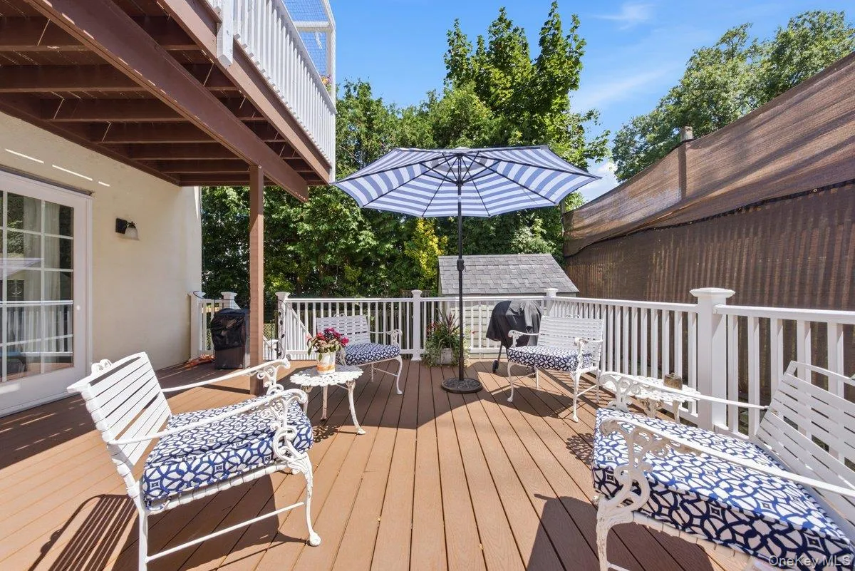 121 Newport Road, Yonkers, NY, 3 Bedrooms Bedrooms, 13 Rooms Rooms,3 BathroomsBathrooms,Residential,For Rent,Newport,0,1036801 121 Newport Road, Yonkers, NY, 3 Bedrooms Bedrooms, 13 Rooms Rooms,3 BathroomsBathrooms,Residential,For Rent,Newport,0,1036801