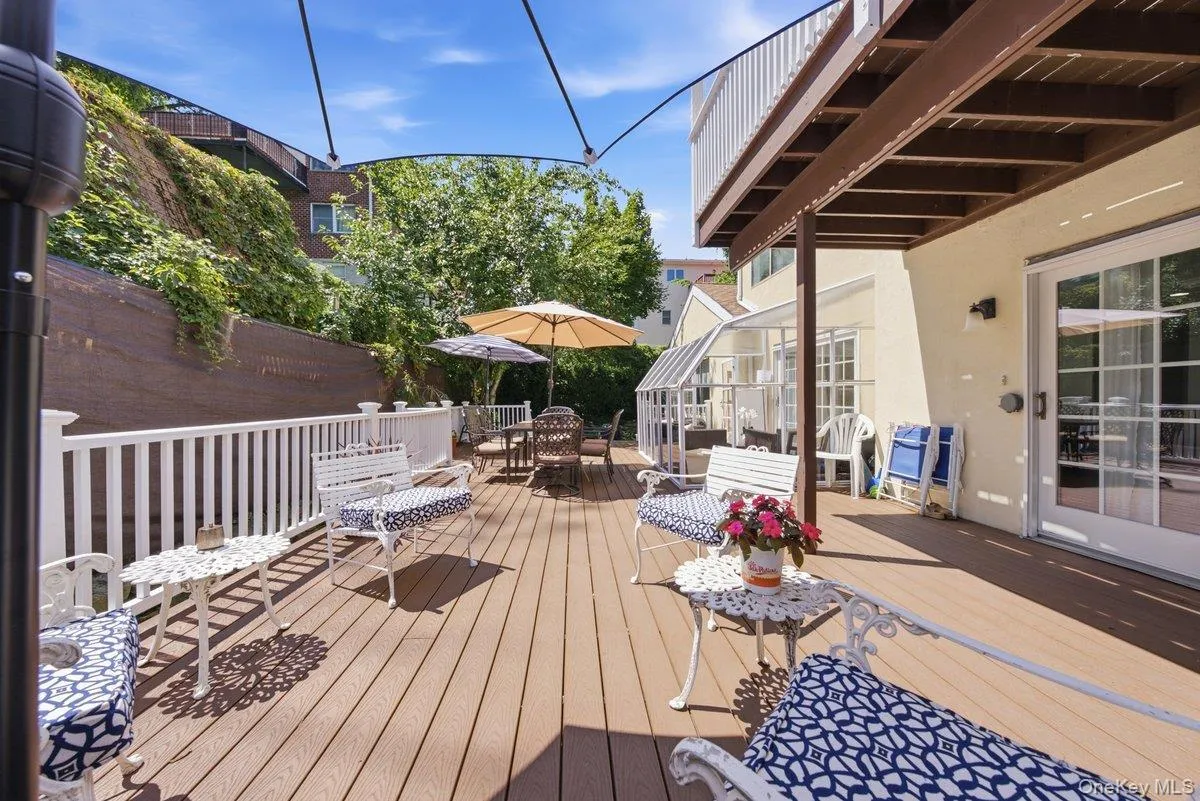 121 Newport Road, Yonkers, NY, 3 Bedrooms Bedrooms, 13 Rooms Rooms,3 BathroomsBathrooms,Residential,For Rent,Newport,0,1036801 121 Newport Road, Yonkers, NY, 3 Bedrooms Bedrooms, 13 Rooms Rooms,3 BathroomsBathrooms,Residential,For Rent,Newport,0,1036801
