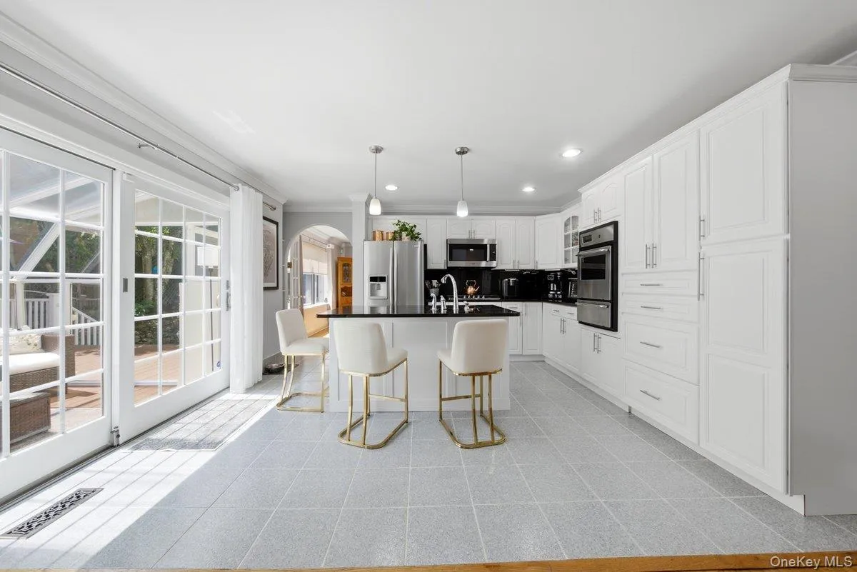 121 Newport Road, Yonkers, NY, 3 Bedrooms Bedrooms, 13 Rooms Rooms,3 BathroomsBathrooms,Residential,For Rent,Newport,0,1036801 121 Newport Road, Yonkers, NY, 3 Bedrooms Bedrooms, 13 Rooms Rooms,3 BathroomsBathrooms,Residential,For Rent,Newport,0,1036801