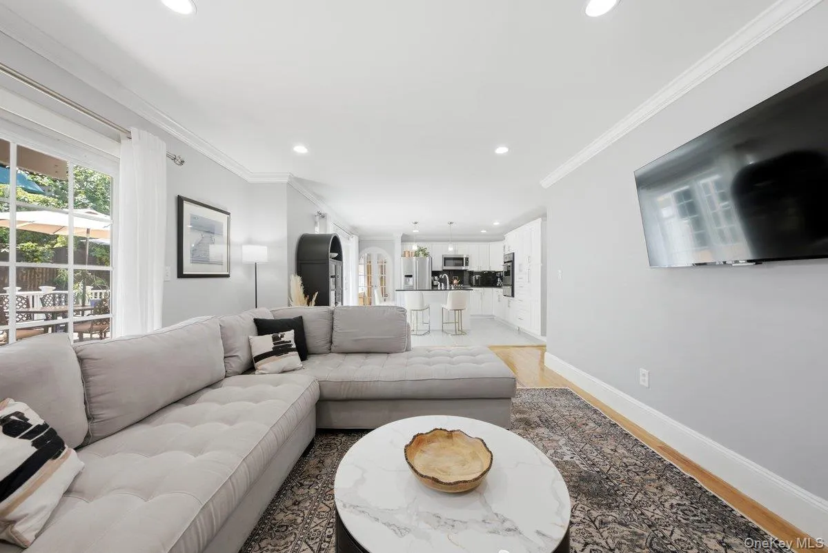 121 Newport Road, Yonkers, NY, 3 Bedrooms Bedrooms, 13 Rooms Rooms,3 BathroomsBathrooms,Residential,For Rent,Newport,0,1036801 121 Newport Road, Yonkers, NY, 3 Bedrooms Bedrooms, 13 Rooms Rooms,3 BathroomsBathrooms,Residential,For Rent,Newport,0,1036801