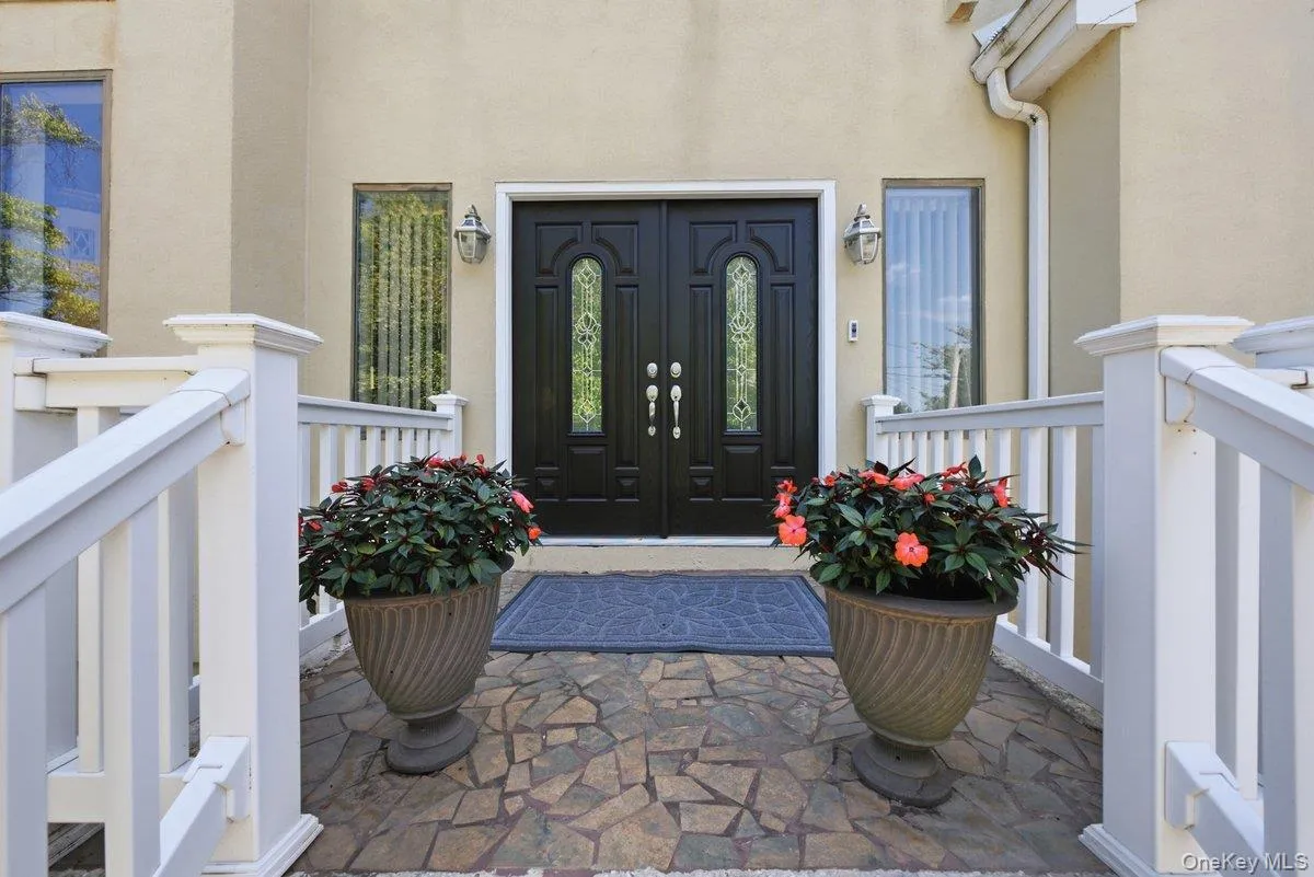 121 Newport Road, Yonkers, NY, 3 Bedrooms Bedrooms, 13 Rooms Rooms,3 BathroomsBathrooms,Residential,For Rent,Newport,0,1036801 121 Newport Road, Yonkers, NY, 3 Bedrooms Bedrooms, 13 Rooms Rooms,3 BathroomsBathrooms,Residential,For Rent,Newport,0,1036801