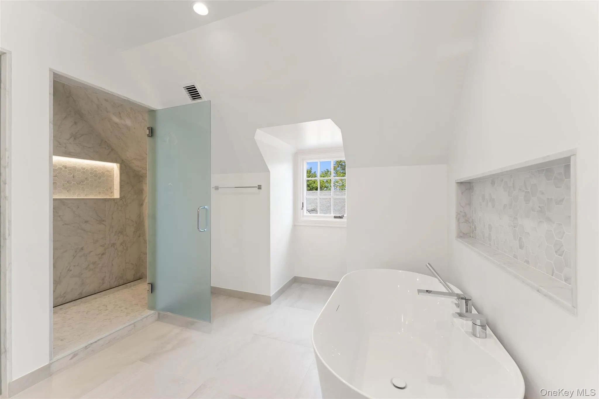 104 Premium Point, Mamaroneck, NY, 8 Bedrooms Bedrooms, 20 Rooms Rooms,10 BathroomsBathrooms,Residential,For Rent,Premium,0,1036802 104 Premium Point, Mamaroneck, NY, 8 Bedrooms Bedrooms, 20 Rooms Rooms,10 BathroomsBathrooms,Residential,For Rent,Premium,0,1036802