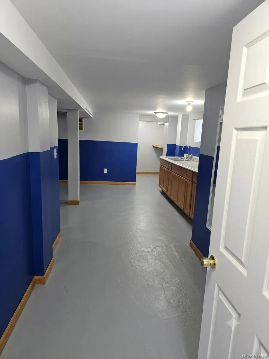 92-10 212th Place, New York, NY, 2 Bedrooms Bedrooms, 8 Rooms Rooms,1 BathroomBathrooms,Residential,For Rent,212th,0,1036805 92-10 212th Place, New York, NY, 2 Bedrooms Bedrooms, 8 Rooms Rooms,1 BathroomBathrooms,Residential,For Rent,212th,0,1036805