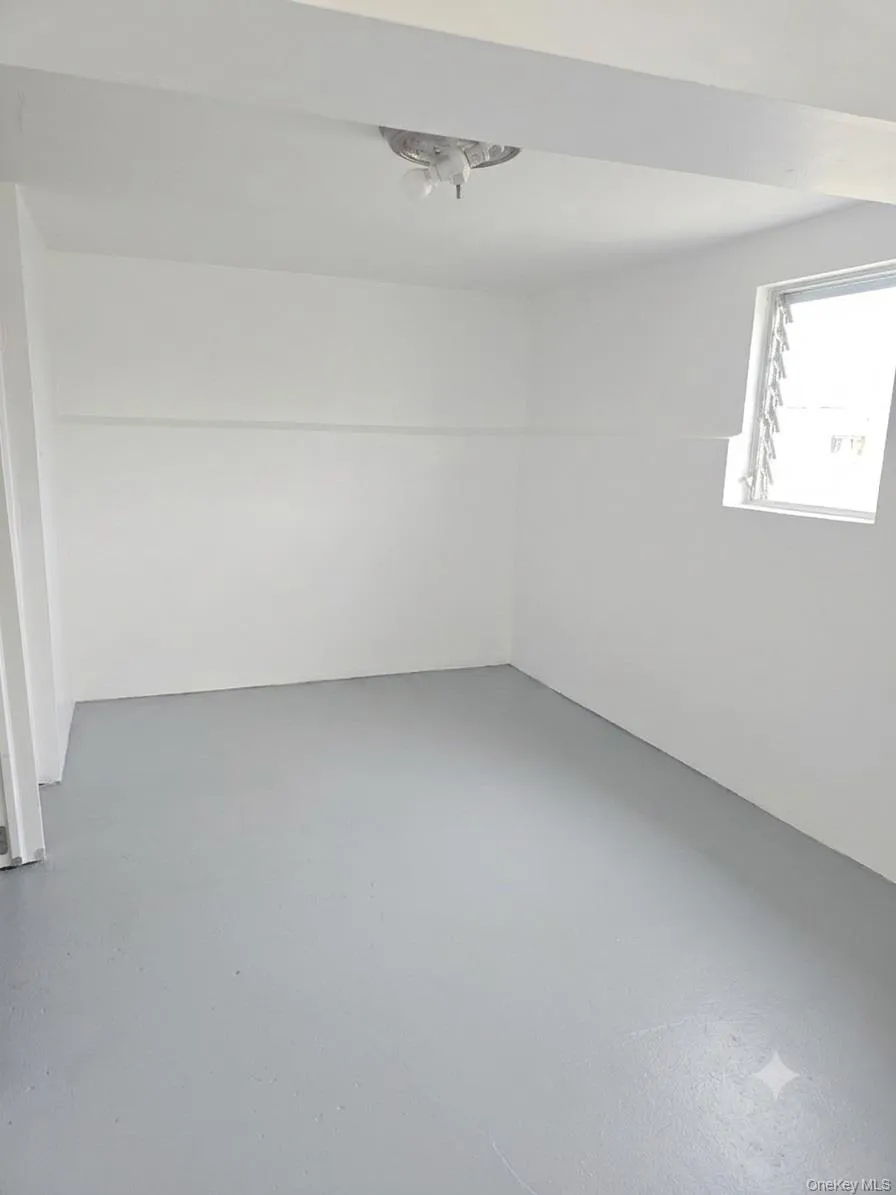 92-10 212th Place, New York, NY, 2 Bedrooms Bedrooms, 8 Rooms Rooms,1 BathroomBathrooms,Residential,For Rent,212th,0,1036805 92-10 212th Place, New York, NY, 2 Bedrooms Bedrooms, 8 Rooms Rooms,1 BathroomBathrooms,Residential,For Rent,212th,0,1036805