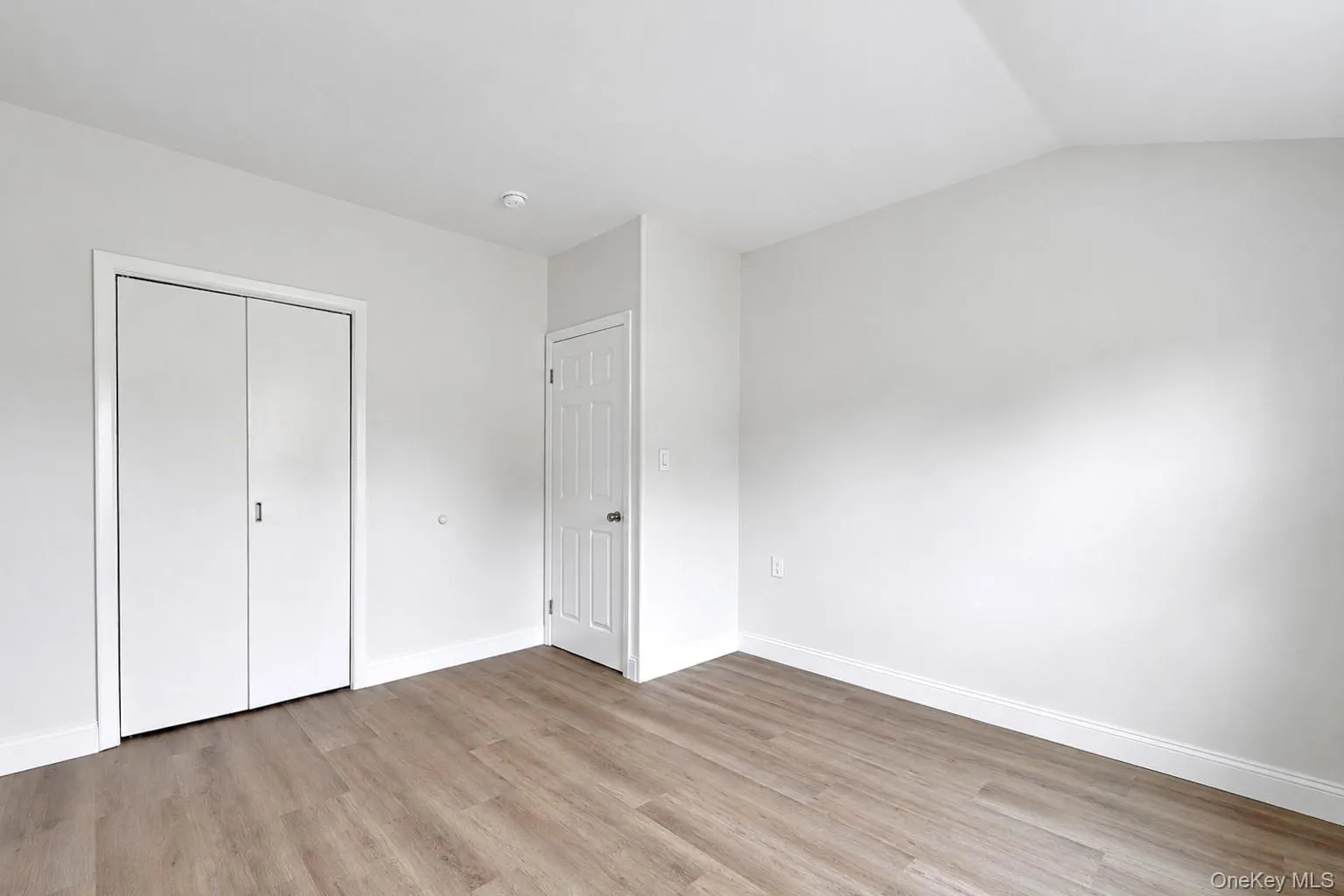 14 Marie Lane, Islip, NY, 4 Bedrooms Bedrooms, 6 Rooms Rooms,1 BathroomBathrooms,Residential,For Rent,Marie,0,1036809 14 Marie Lane, Islip, NY, 4 Bedrooms Bedrooms, 6 Rooms Rooms,1 BathroomBathrooms,Residential,For Rent,Marie,0,1036809