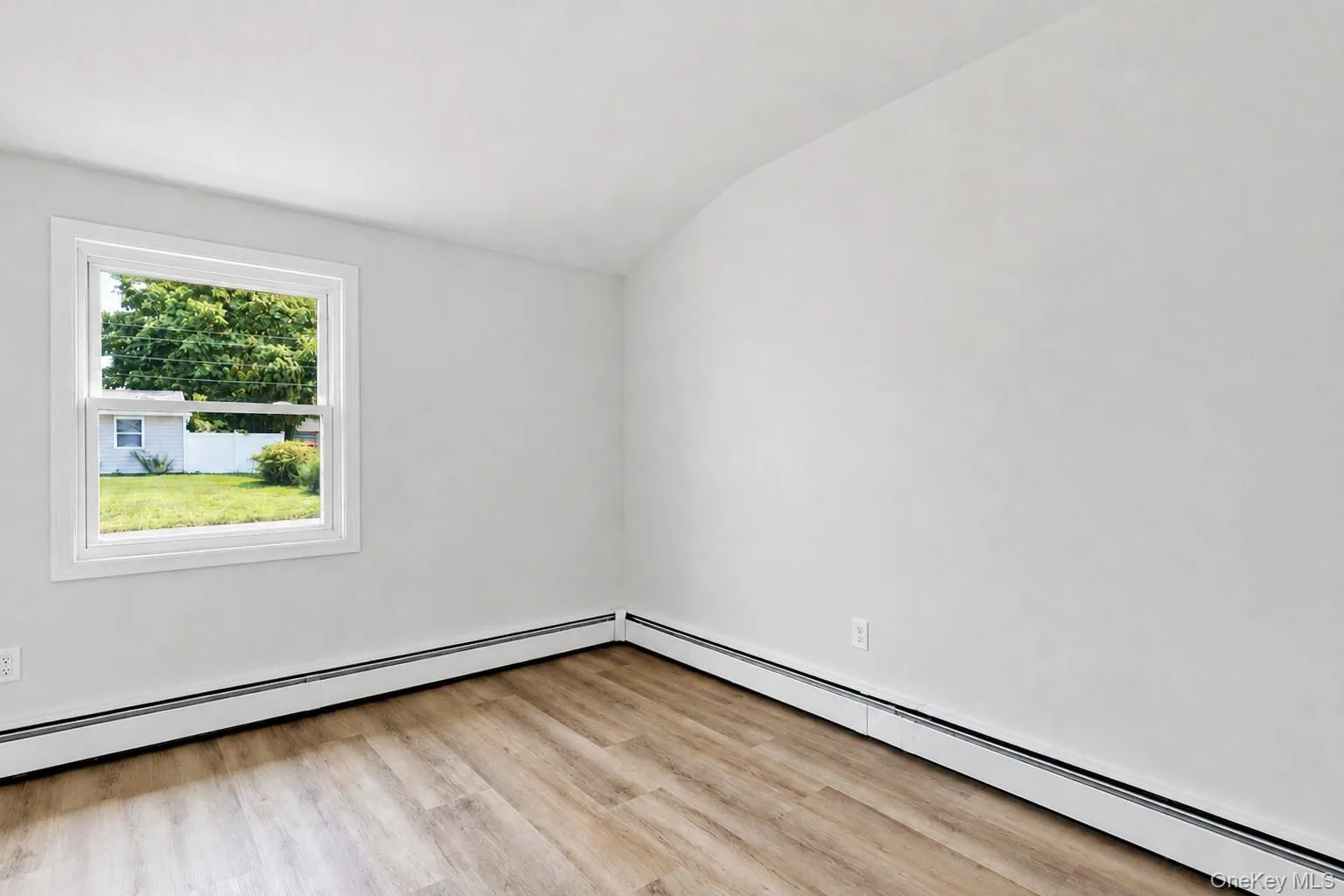 14 Marie Lane, Islip, NY, 4 Bedrooms Bedrooms, 6 Rooms Rooms,1 BathroomBathrooms,Residential,For Rent,Marie,0,1036809 14 Marie Lane, Islip, NY, 4 Bedrooms Bedrooms, 6 Rooms Rooms,1 BathroomBathrooms,Residential,For Rent,Marie,0,1036809