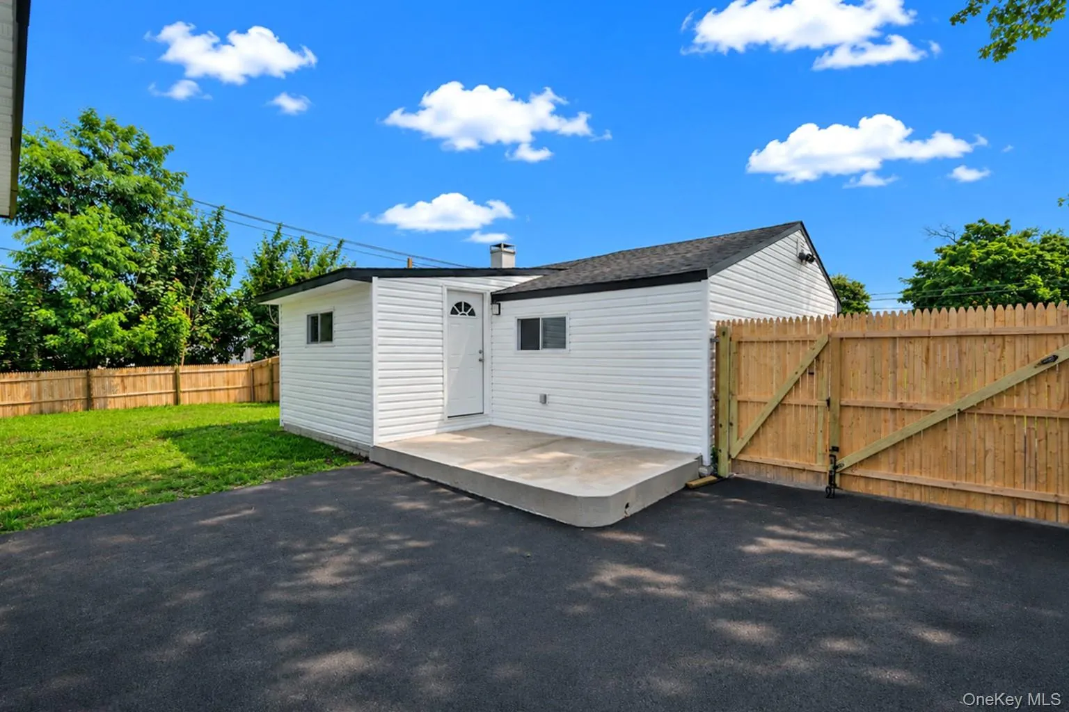 14 Marie Lane, Islip, NY, 4 Bedrooms Bedrooms, 6 Rooms Rooms,1 BathroomBathrooms,Residential,For Rent,Marie,0,1036809 14 Marie Lane, Islip, NY, 4 Bedrooms Bedrooms, 6 Rooms Rooms,1 BathroomBathrooms,Residential,For Rent,Marie,0,1036809