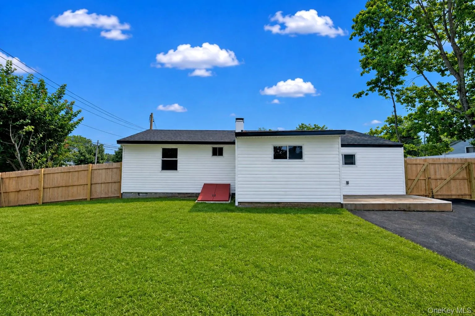 14 Marie Lane, Islip, NY, 4 Bedrooms Bedrooms, 6 Rooms Rooms,1 BathroomBathrooms,Residential,For Rent,Marie,0,1036809 14 Marie Lane, Islip, NY, 4 Bedrooms Bedrooms, 6 Rooms Rooms,1 BathroomBathrooms,Residential,For Rent,Marie,0,1036809