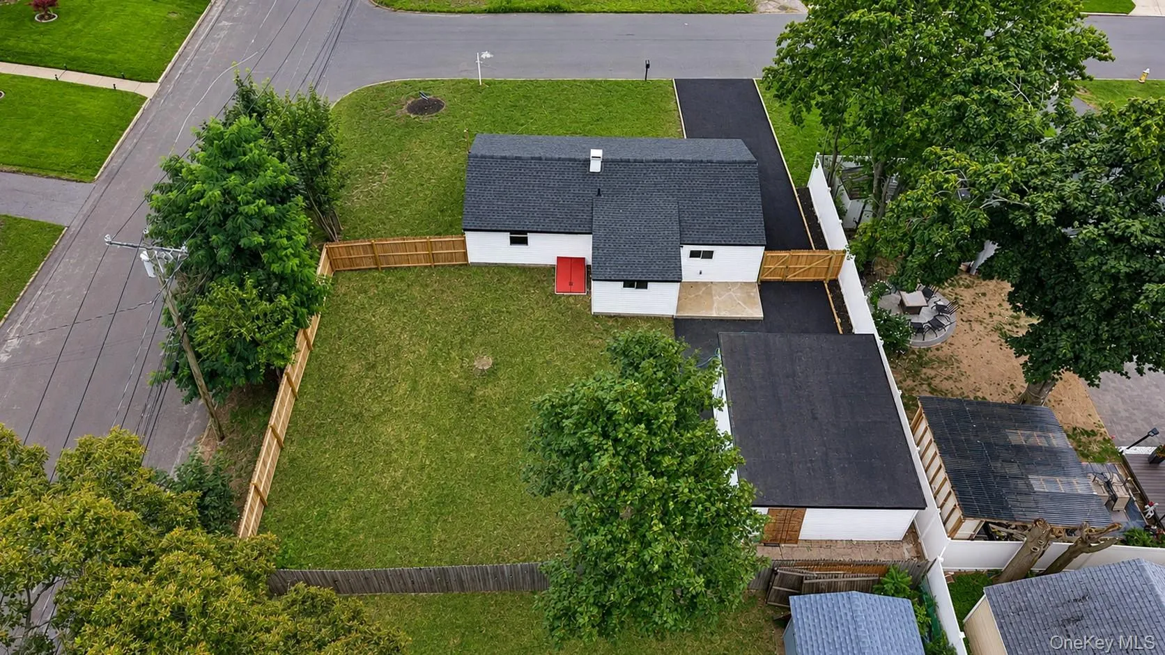 14 Marie Lane, Islip, NY, 4 Bedrooms Bedrooms, 6 Rooms Rooms,1 BathroomBathrooms,Residential,For Rent,Marie,0,1036809 14 Marie Lane, Islip, NY, 4 Bedrooms Bedrooms, 6 Rooms Rooms,1 BathroomBathrooms,Residential,For Rent,Marie,0,1036809