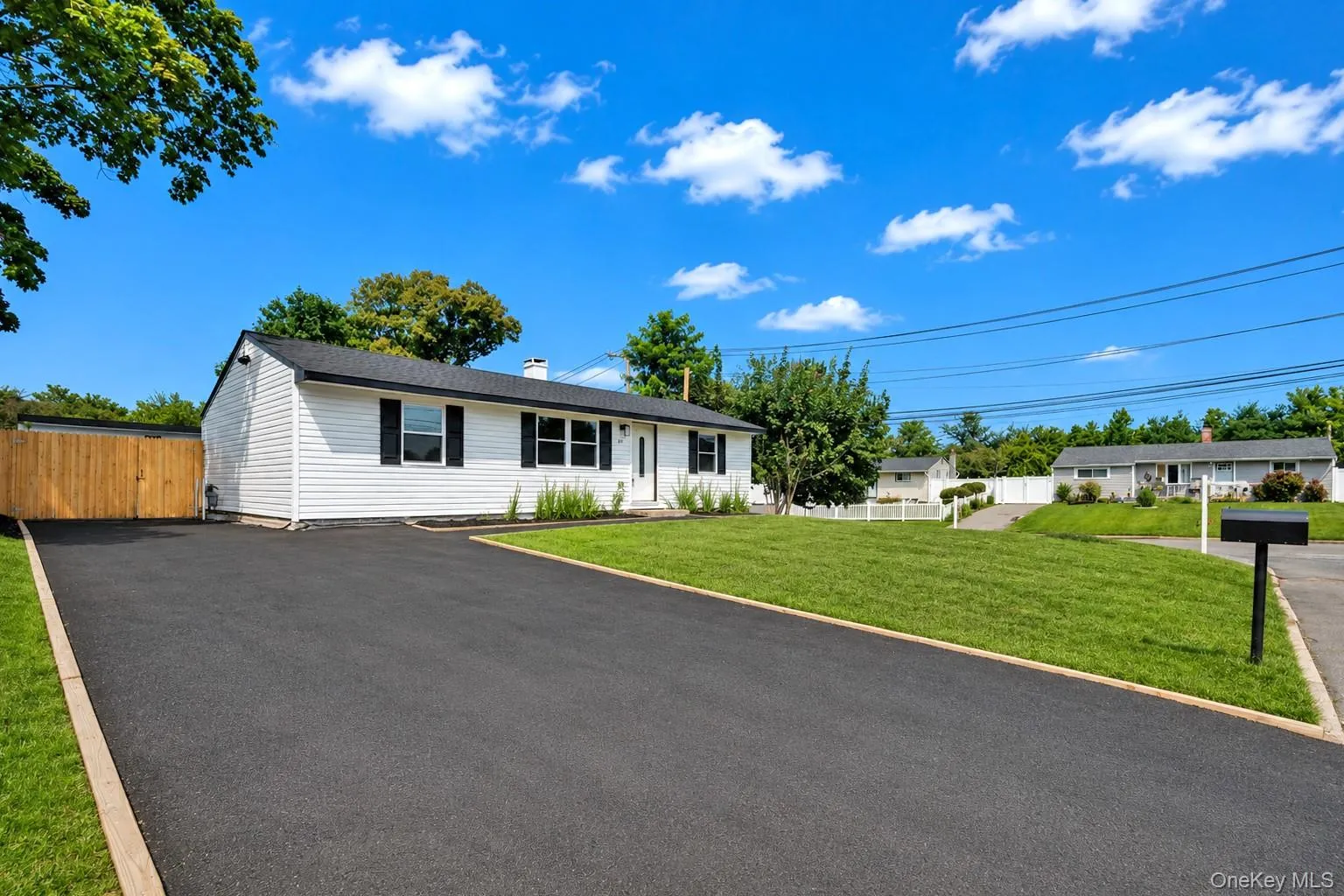 14 Marie Lane, Islip, NY, 4 Bedrooms Bedrooms, 6 Rooms Rooms,1 BathroomBathrooms,Residential,For Rent,Marie,0,1036809 14 Marie Lane, Islip, NY, 4 Bedrooms Bedrooms, 6 Rooms Rooms,1 BathroomBathrooms,Residential,For Rent,Marie,0,1036809