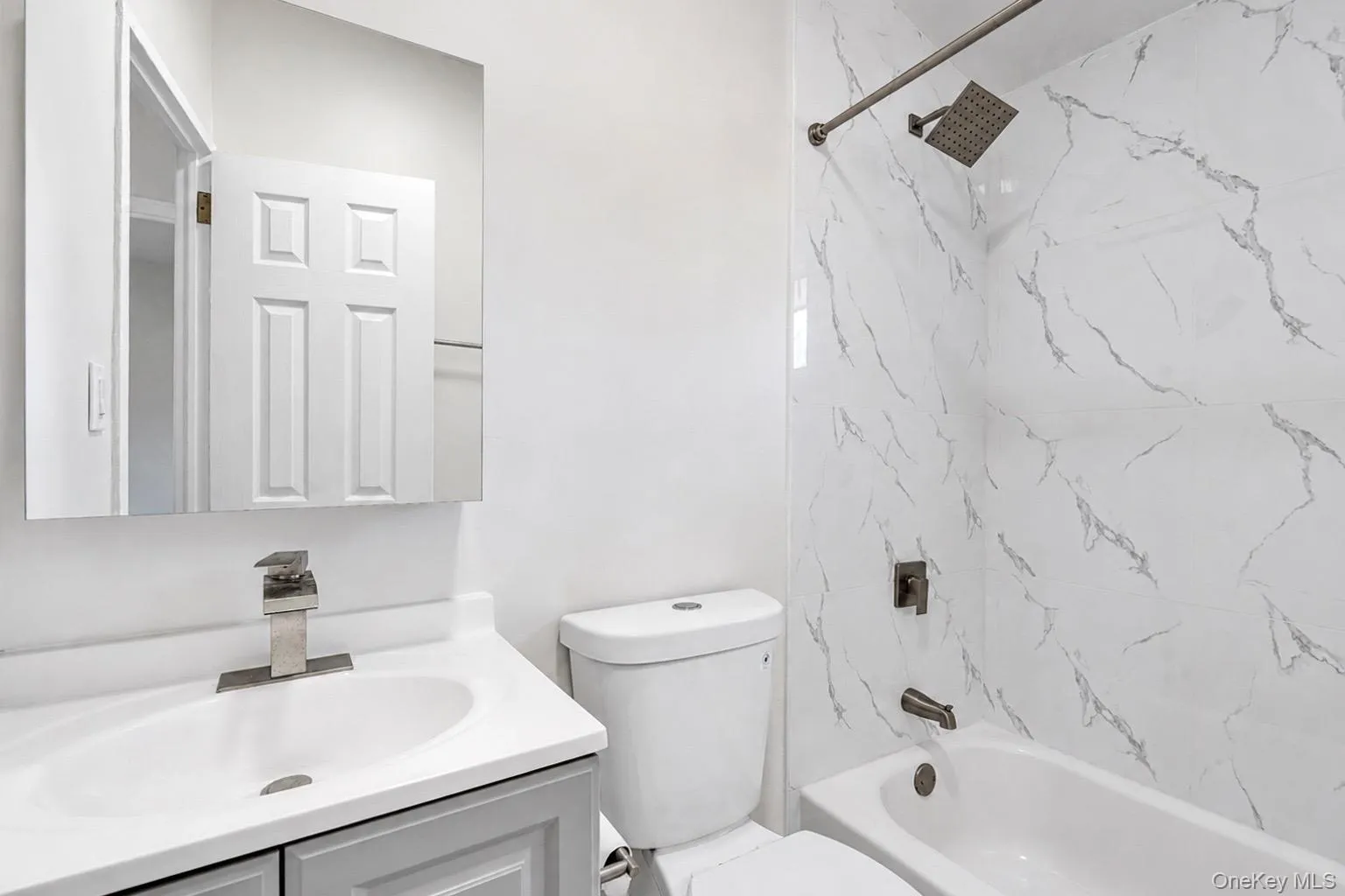 14 Marie Lane, Islip, NY, 4 Bedrooms Bedrooms, 6 Rooms Rooms,1 BathroomBathrooms,Residential,For Rent,Marie,0,1036809 14 Marie Lane, Islip, NY, 4 Bedrooms Bedrooms, 6 Rooms Rooms,1 BathroomBathrooms,Residential,For Rent,Marie,0,1036809