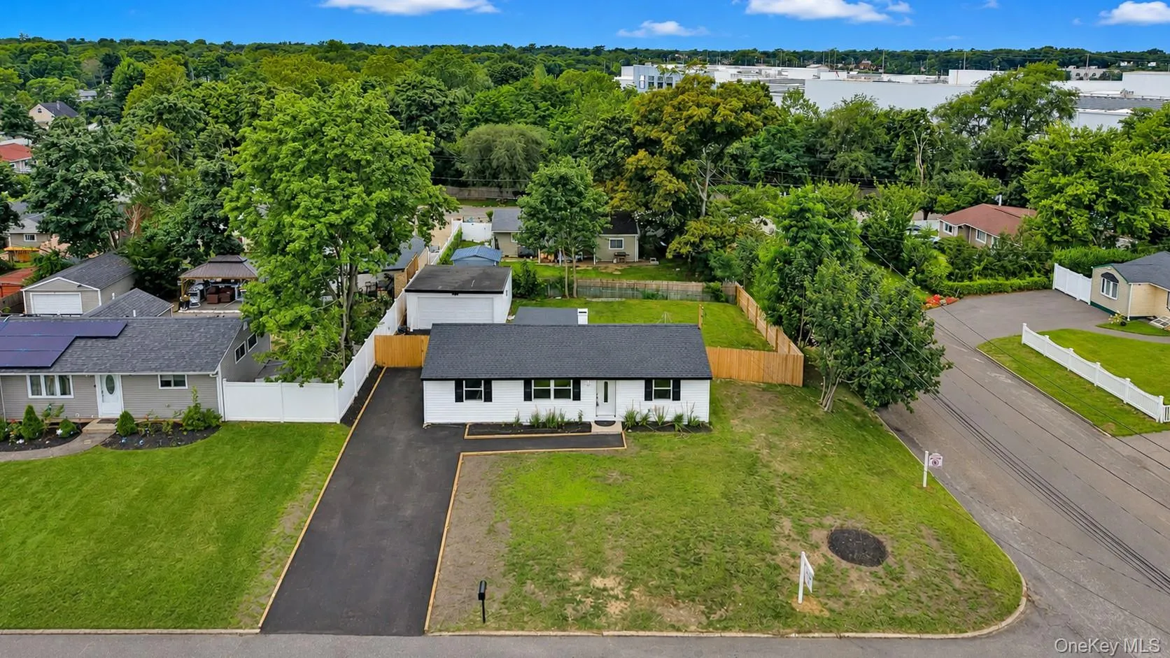 14 Marie Lane, Islip, NY, 4 Bedrooms Bedrooms, 6 Rooms Rooms,1 BathroomBathrooms,Residential,For Rent,Marie,0,1036809 14 Marie Lane, Islip, NY, 4 Bedrooms Bedrooms, 6 Rooms Rooms,1 BathroomBathrooms,Residential,For Rent,Marie,0,1036809