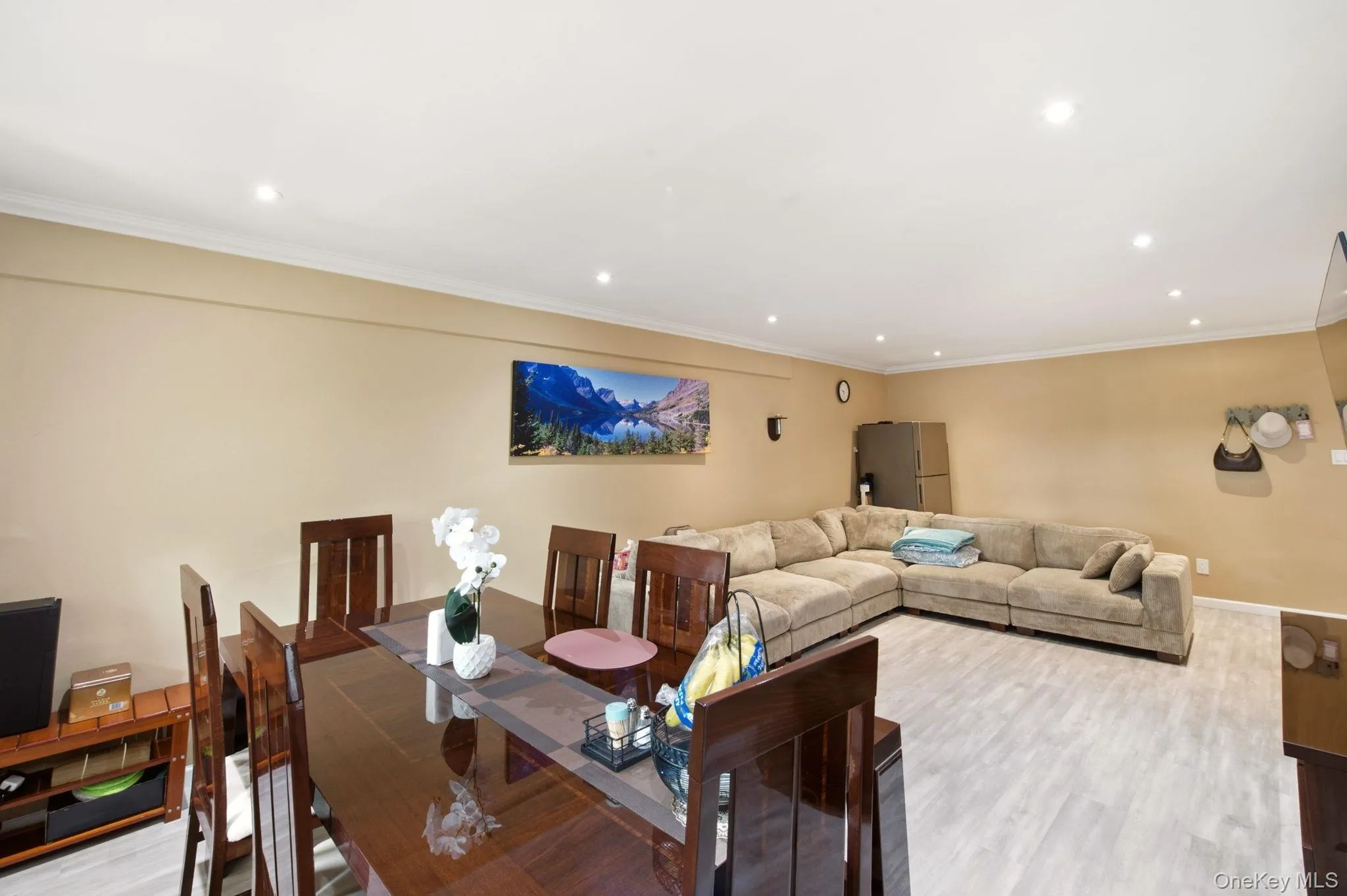 180 South Middle Neck, North Hempstead, NY, 1 Bedroom Bedrooms, 5 Rooms Rooms,1 BathroomBathrooms,Residential,For Rent,South Middle Neck,0,1036810 180 South Middle Neck, North Hempstead, NY, 1 Bedroom Bedrooms, 5 Rooms Rooms,1 BathroomBathrooms,Residential,For Rent,South Middle Neck,0,1036810