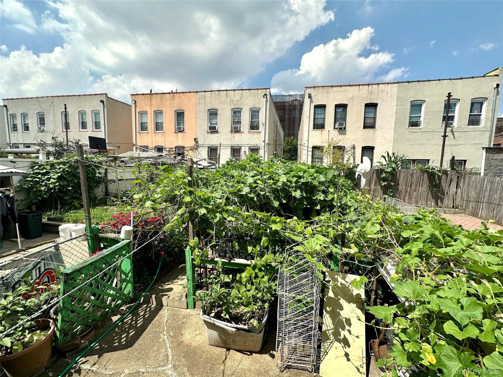 97-33 42nd Avenue, New York, NY, 3 Bedrooms Bedrooms, 6 Rooms Rooms,1 BathroomBathrooms,Residential,For Rent,42nd,0,1036812 97-33 42nd Avenue, New York, NY, 3 Bedrooms Bedrooms, 6 Rooms Rooms,1 BathroomBathrooms,Residential,For Rent,42nd,0,1036812