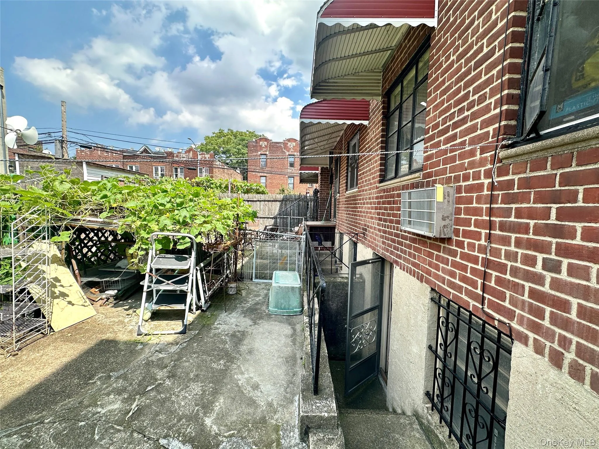 97-33 42nd Avenue, New York, NY, 3 Bedrooms Bedrooms, 6 Rooms Rooms,1 BathroomBathrooms,Residential,For Rent,42nd,0,1036812 97-33 42nd Avenue, New York, NY, 3 Bedrooms Bedrooms, 6 Rooms Rooms,1 BathroomBathrooms,Residential,For Rent,42nd,0,1036812