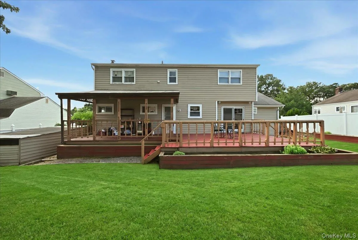 23 Hampshire Drive, Oyster Bay, NY, 4 Bedrooms Bedrooms, 10 Rooms Rooms,2 BathroomsBathrooms,Residential,For Rent,Hampshire,0,1036814 23 Hampshire Drive, Oyster Bay, NY, 4 Bedrooms Bedrooms, 10 Rooms Rooms,2 BathroomsBathrooms,Residential,For Rent,Hampshire,0,1036814