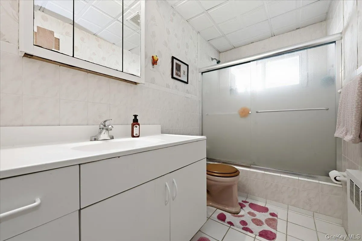 23 Hampshire Drive, Oyster Bay, NY, 4 Bedrooms Bedrooms, 10 Rooms Rooms,2 BathroomsBathrooms,Residential,For Rent,Hampshire,0,1036814 23 Hampshire Drive, Oyster Bay, NY, 4 Bedrooms Bedrooms, 10 Rooms Rooms,2 BathroomsBathrooms,Residential,For Rent,Hampshire,0,1036814