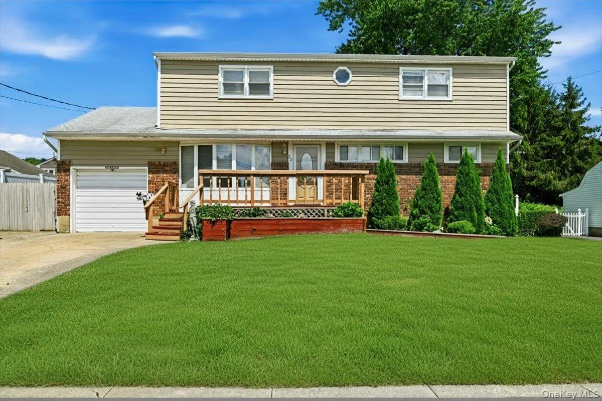 23 Hampshire Drive, Oyster Bay, NY, 4 Bedrooms Bedrooms, 10 Rooms Rooms,2 BathroomsBathrooms,Residential,For Rent,Hampshire,0,1036814 23 Hampshire Drive, Oyster Bay, NY, 4 Bedrooms Bedrooms, 10 Rooms Rooms,2 BathroomsBathrooms,Residential,For Rent,Hampshire,0,1036814