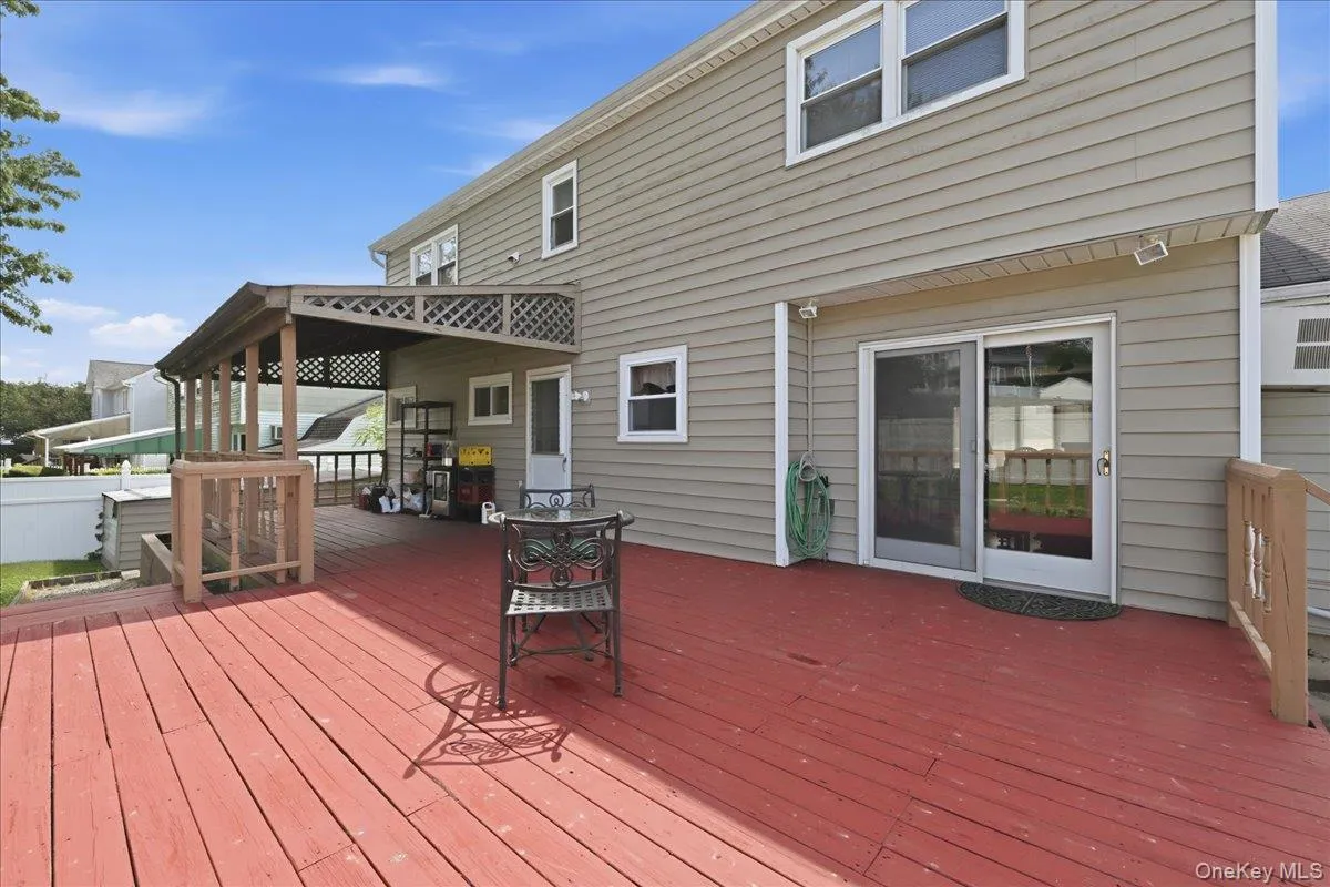 23 Hampshire Drive, Oyster Bay, NY, 4 Bedrooms Bedrooms, 10 Rooms Rooms,2 BathroomsBathrooms,Residential,For Rent,Hampshire,0,1036814 23 Hampshire Drive, Oyster Bay, NY, 4 Bedrooms Bedrooms, 10 Rooms Rooms,2 BathroomsBathrooms,Residential,For Rent,Hampshire,0,1036814