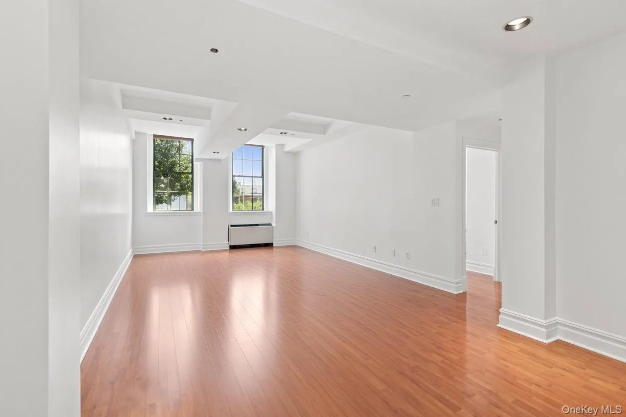 45-02 Ditmars Boulevard, New York, NY, 1 Bedroom Bedrooms, 4 Rooms Rooms,1 BathroomBathrooms,Residential,For Rent,Ditmars,0,1036818 45-02 Ditmars Boulevard, New York, NY, 1 Bedroom Bedrooms, 4 Rooms Rooms,1 BathroomBathrooms,Residential,For Rent,Ditmars,0,1036818
