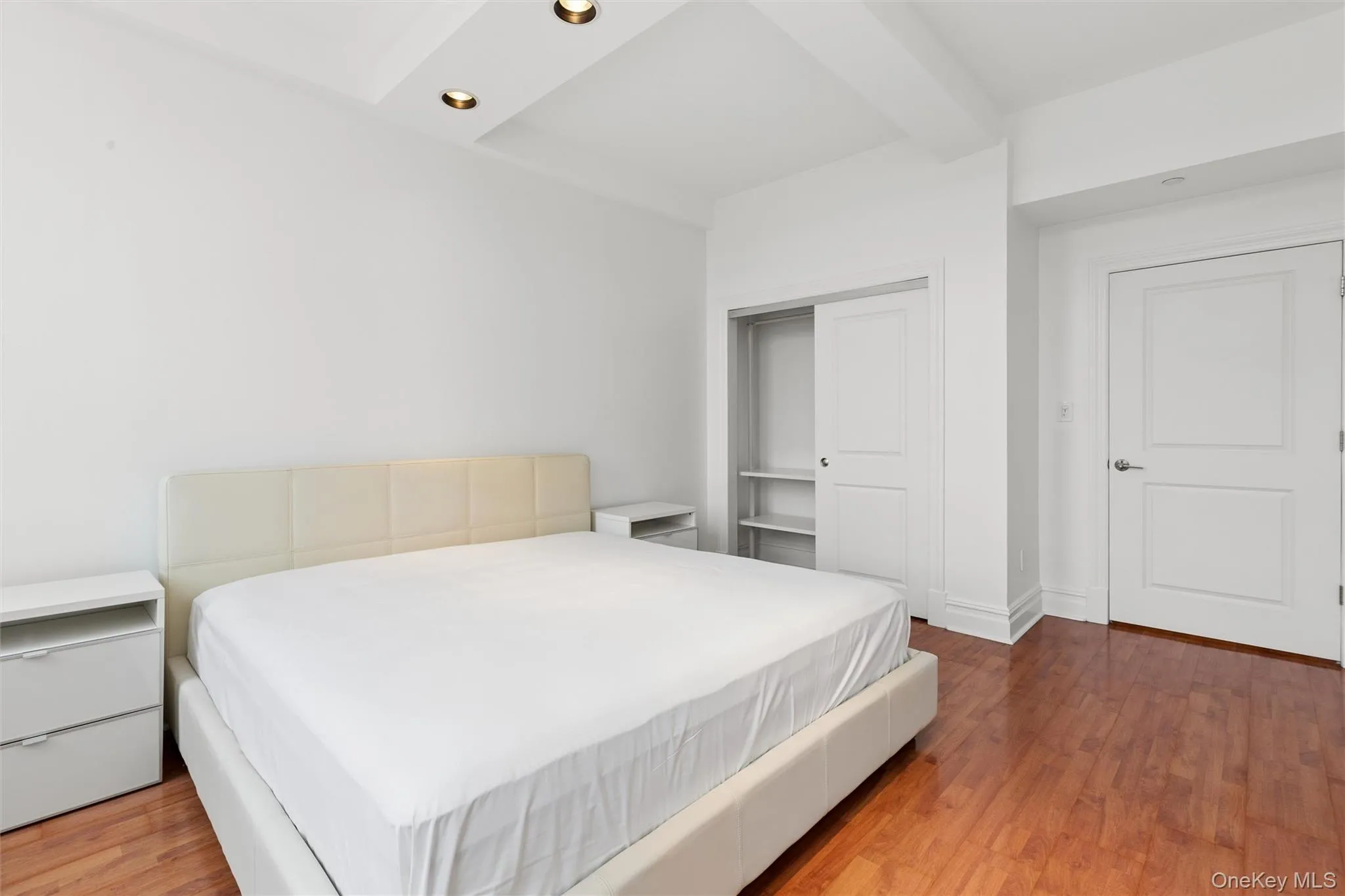 45-02 Ditmars Boulevard, New York, NY, 1 Bedroom Bedrooms, 4 Rooms Rooms,1 BathroomBathrooms,Residential,For Rent,Ditmars,0,1036818 45-02 Ditmars Boulevard, New York, NY, 1 Bedroom Bedrooms, 4 Rooms Rooms,1 BathroomBathrooms,Residential,For Rent,Ditmars,0,1036818