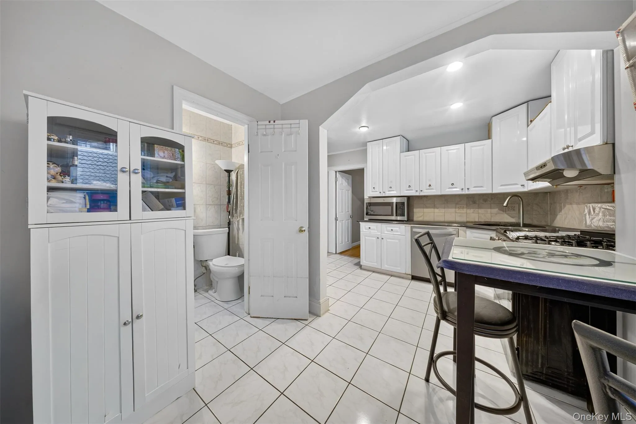 3323 200th Street, New York, NY, 3 Bedrooms Bedrooms, 6 Rooms Rooms,2 BathroomsBathrooms,Residential,For Rent,200th,0,1036823 3323 200th Street, New York, NY, 3 Bedrooms Bedrooms, 6 Rooms Rooms,2 BathroomsBathrooms,Residential,For Rent,200th,0,1036823