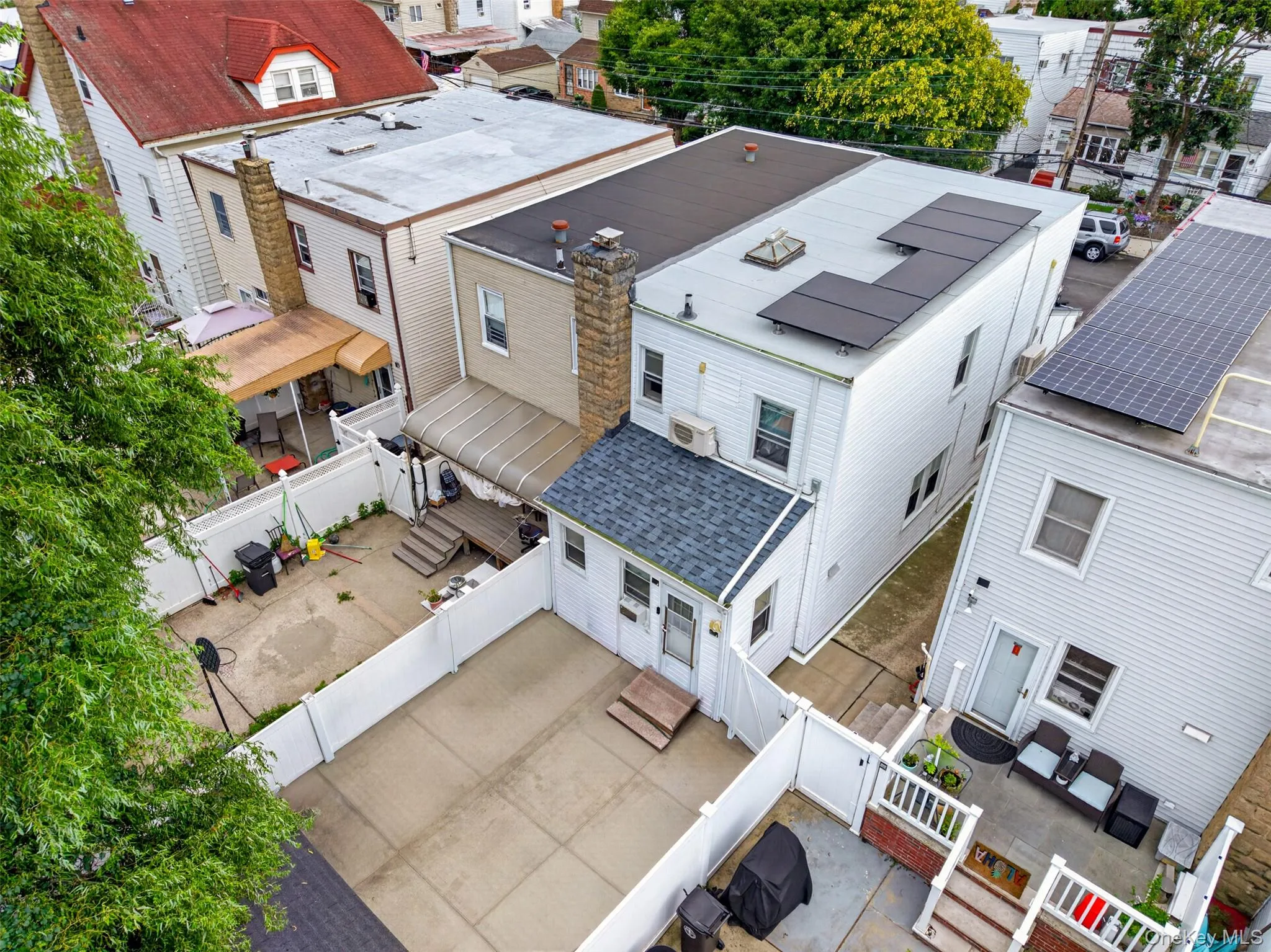 3323 200th Street, New York, NY, 3 Bedrooms Bedrooms, 6 Rooms Rooms,2 BathroomsBathrooms,Residential,For Rent,200th,0,1036823 3323 200th Street, New York, NY, 3 Bedrooms Bedrooms, 6 Rooms Rooms,2 BathroomsBathrooms,Residential,For Rent,200th,0,1036823