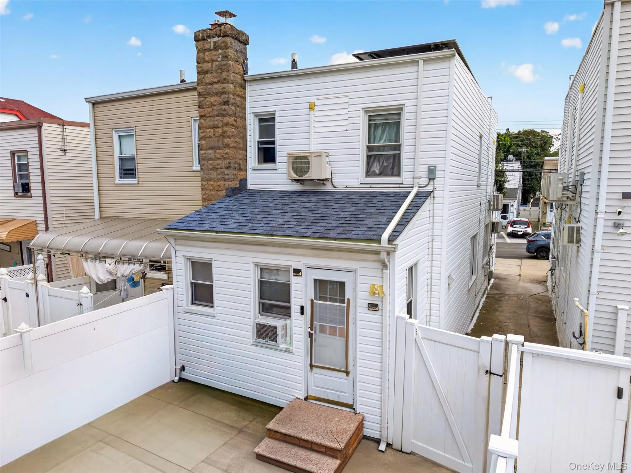 3323 200th Street, New York, NY, 3 Bedrooms Bedrooms, 6 Rooms Rooms,2 BathroomsBathrooms,Residential,For Rent,200th,0,1036823 3323 200th Street, New York, NY, 3 Bedrooms Bedrooms, 6 Rooms Rooms,2 BathroomsBathrooms,Residential,For Rent,200th,0,1036823