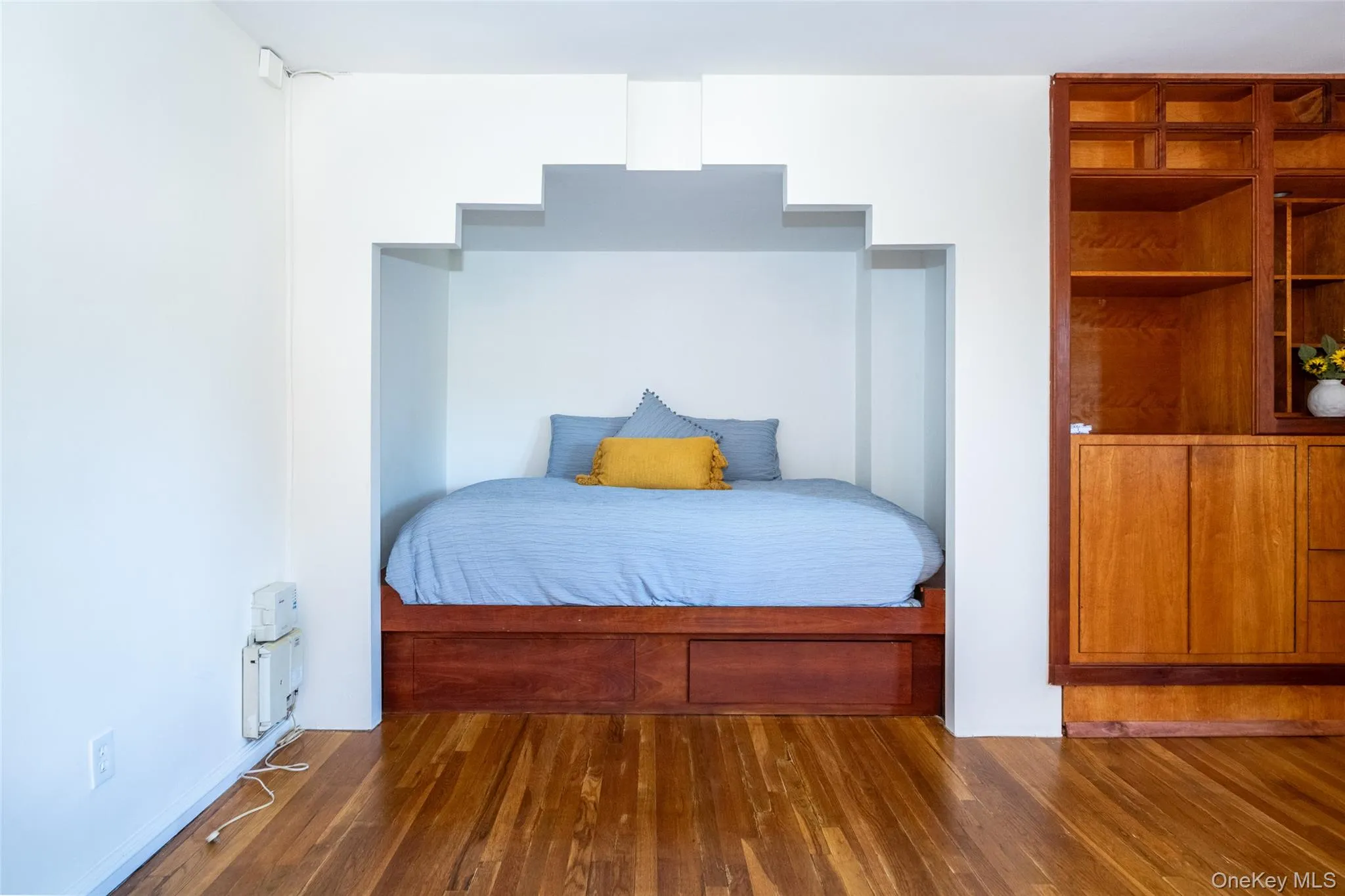 Sleeping Alcove Sleeping Alcove