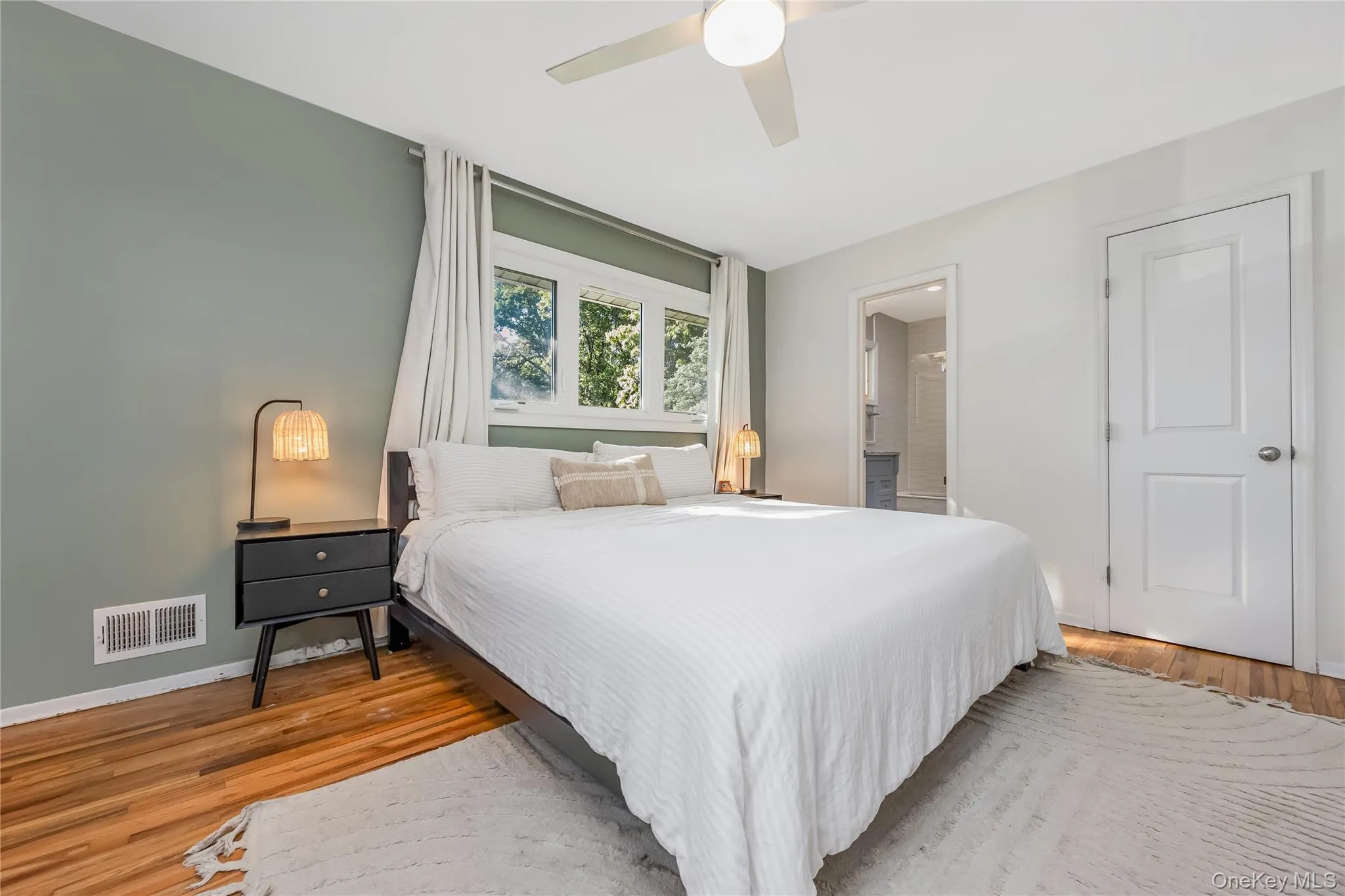 27 Baywood Lane, Islip, NY, 4 Bedrooms Bedrooms, 9 Rooms Rooms,2 BathroomsBathrooms,Residential,For Rent,Baywood,0,1036830 27 Baywood Lane, Islip, NY, 4 Bedrooms Bedrooms, 9 Rooms Rooms,2 BathroomsBathrooms,Residential,For Rent,Baywood,0,1036830