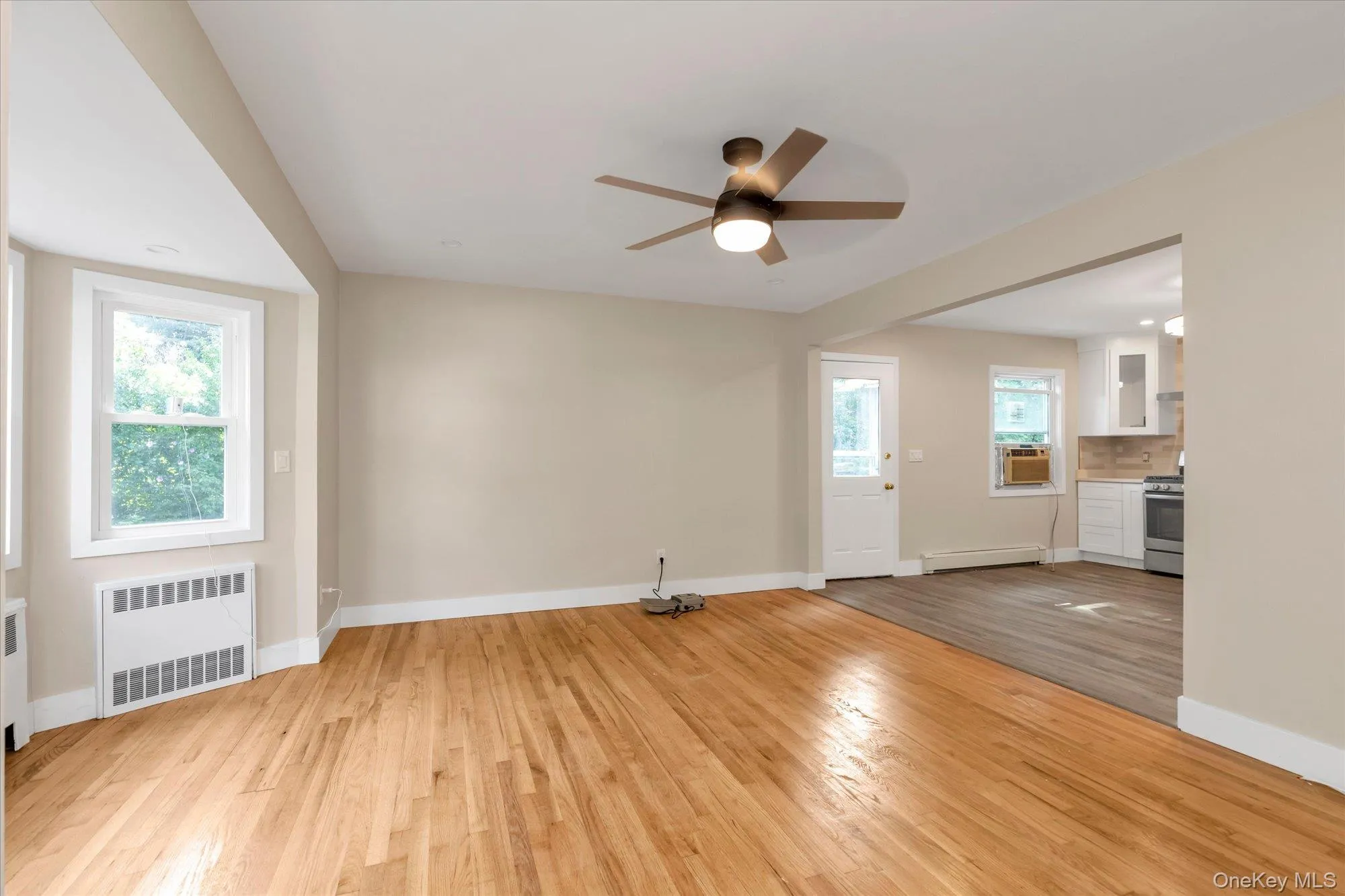 10 Stratton, Huntington, NY, 4 Bedrooms Bedrooms, 6 Rooms Rooms,2 BathroomsBathrooms,Residential Lease,For Rent,Stratton,0,1036831 10 Stratton, Huntington, NY, 4 Bedrooms Bedrooms, 6 Rooms Rooms,2 BathroomsBathrooms,Residential Lease,For Rent,Stratton,0,1036831