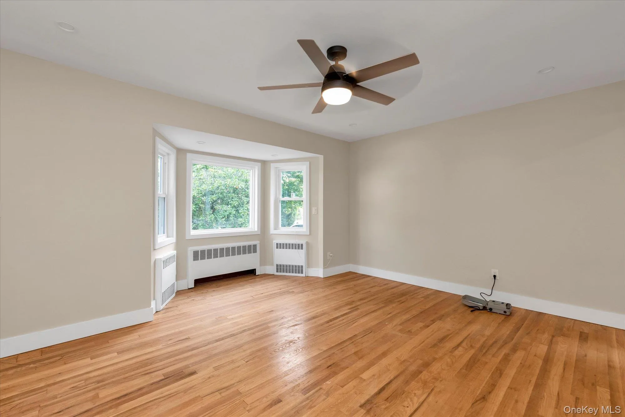 10 Stratton, Huntington, NY, 4 Bedrooms Bedrooms, 6 Rooms Rooms,2 BathroomsBathrooms,Residential Lease,For Rent,Stratton,0,1036831 10 Stratton, Huntington, NY, 4 Bedrooms Bedrooms, 6 Rooms Rooms,2 BathroomsBathrooms,Residential Lease,For Rent,Stratton,0,1036831