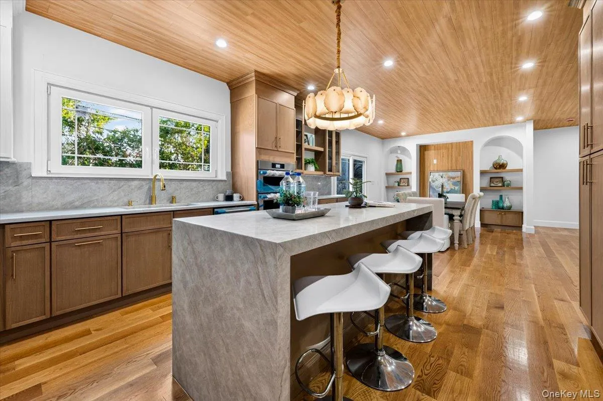 112 Old Oak Lane, Hempstead, NY, 5 Bedrooms Bedrooms, 6 Rooms Rooms,5 BathroomsBathrooms,Residential,For Rent,Old Oak,0,1036835 112 Old Oak Lane, Hempstead, NY, 5 Bedrooms Bedrooms, 6 Rooms Rooms,5 BathroomsBathrooms,Residential,For Rent,Old Oak,0,1036835