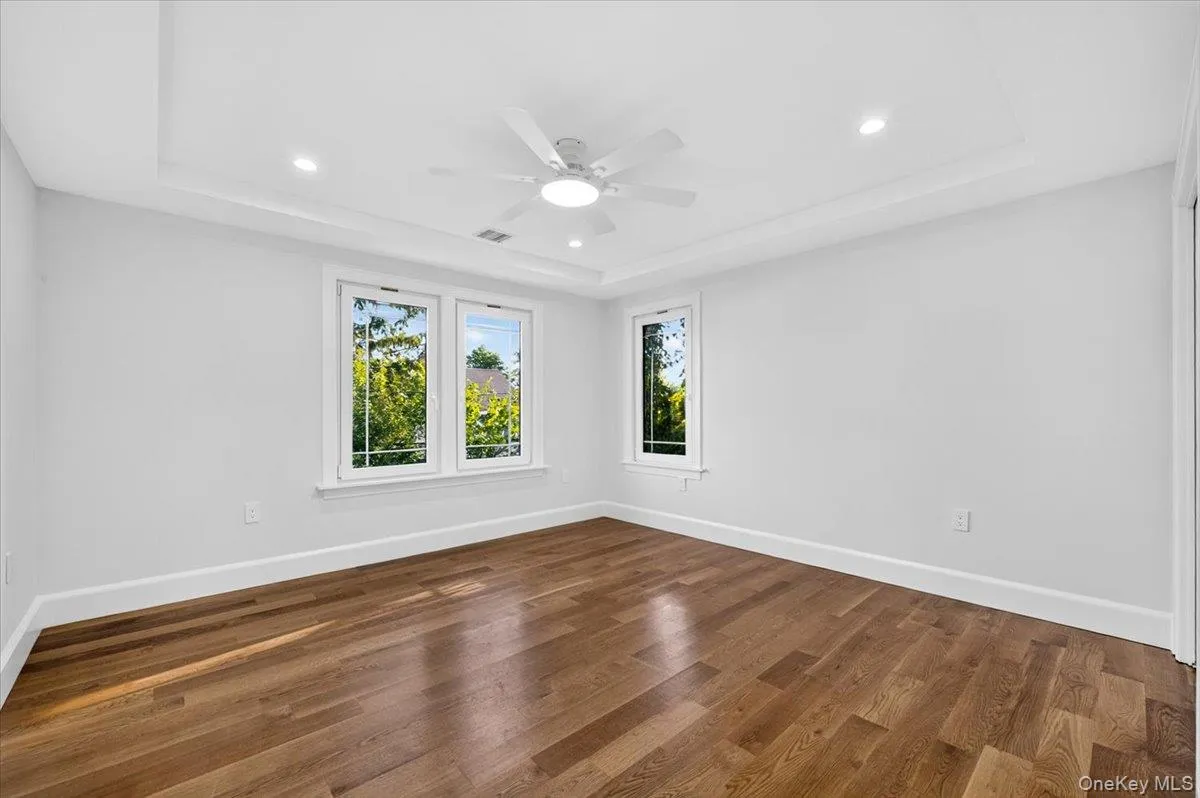 112 Old Oak Lane, Hempstead, NY, 5 Bedrooms Bedrooms, 6 Rooms Rooms,5 BathroomsBathrooms,Residential,For Rent,Old Oak,0,1036835 112 Old Oak Lane, Hempstead, NY, 5 Bedrooms Bedrooms, 6 Rooms Rooms,5 BathroomsBathrooms,Residential,For Rent,Old Oak,0,1036835