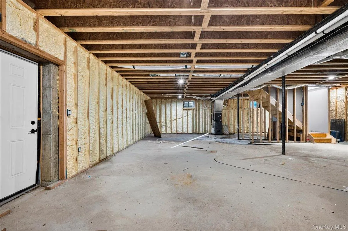 112 Old Oak Lane, Hempstead, NY, 5 Bedrooms Bedrooms, 6 Rooms Rooms,5 BathroomsBathrooms,Residential,For Rent,Old Oak,0,1036835 112 Old Oak Lane, Hempstead, NY, 5 Bedrooms Bedrooms, 6 Rooms Rooms,5 BathroomsBathrooms,Residential,For Rent,Old Oak,0,1036835