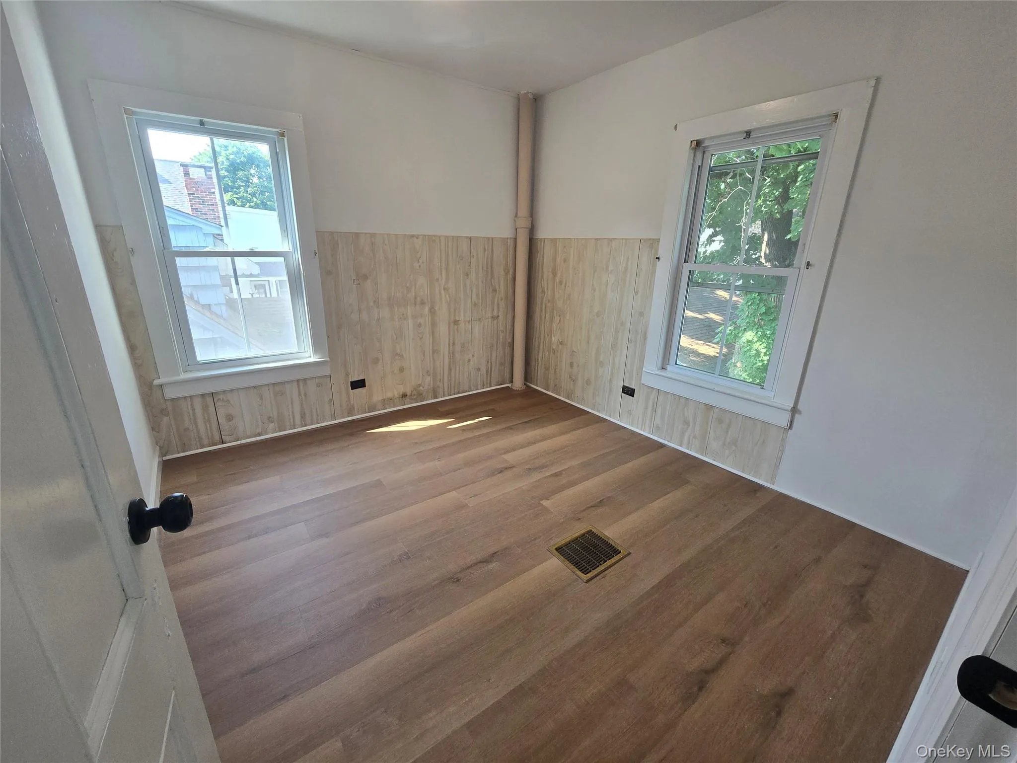 195 Main Street, Port Jervis, NY, 3 Bedrooms Bedrooms, 5 Rooms Rooms,1 BathroomBathrooms,Residential Lease,For Rent,Main,0,1036837 195 Main Street, Port Jervis, NY, 3 Bedrooms Bedrooms, 5 Rooms Rooms,1 BathroomBathrooms,Residential Lease,For Rent,Main,0,1036837