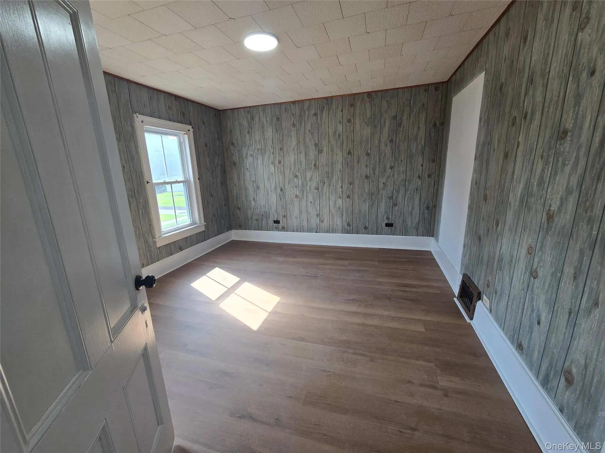 195 Main Street, Port Jervis, NY, 3 Bedrooms Bedrooms, 5 Rooms Rooms,1 BathroomBathrooms,Residential Lease,For Rent,Main,0,1036837 195 Main Street, Port Jervis, NY, 3 Bedrooms Bedrooms, 5 Rooms Rooms,1 BathroomBathrooms,Residential Lease,For Rent,Main,0,1036837