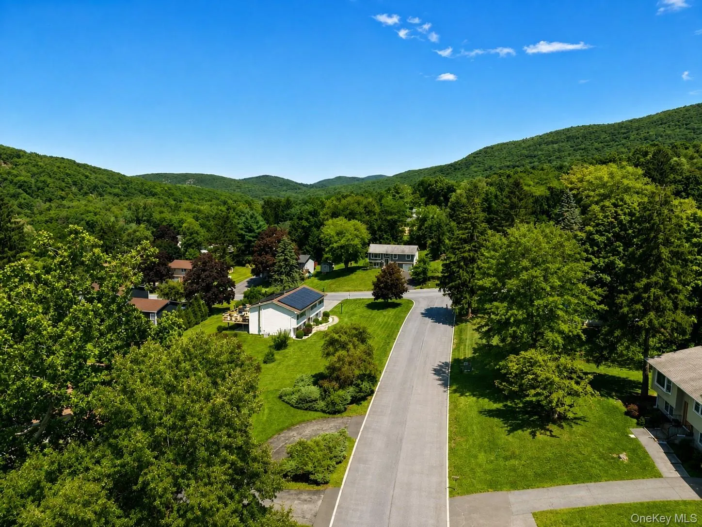 10 Andre Drive, Woodbury, NY, 3 Bedrooms Bedrooms, 7 Rooms Rooms,2 BathroomsBathrooms,Residential,For Rent,Andre,0,1036840 10 Andre Drive, Woodbury, NY, 3 Bedrooms Bedrooms, 7 Rooms Rooms,2 BathroomsBathrooms,Residential,For Rent,Andre,0,1036840