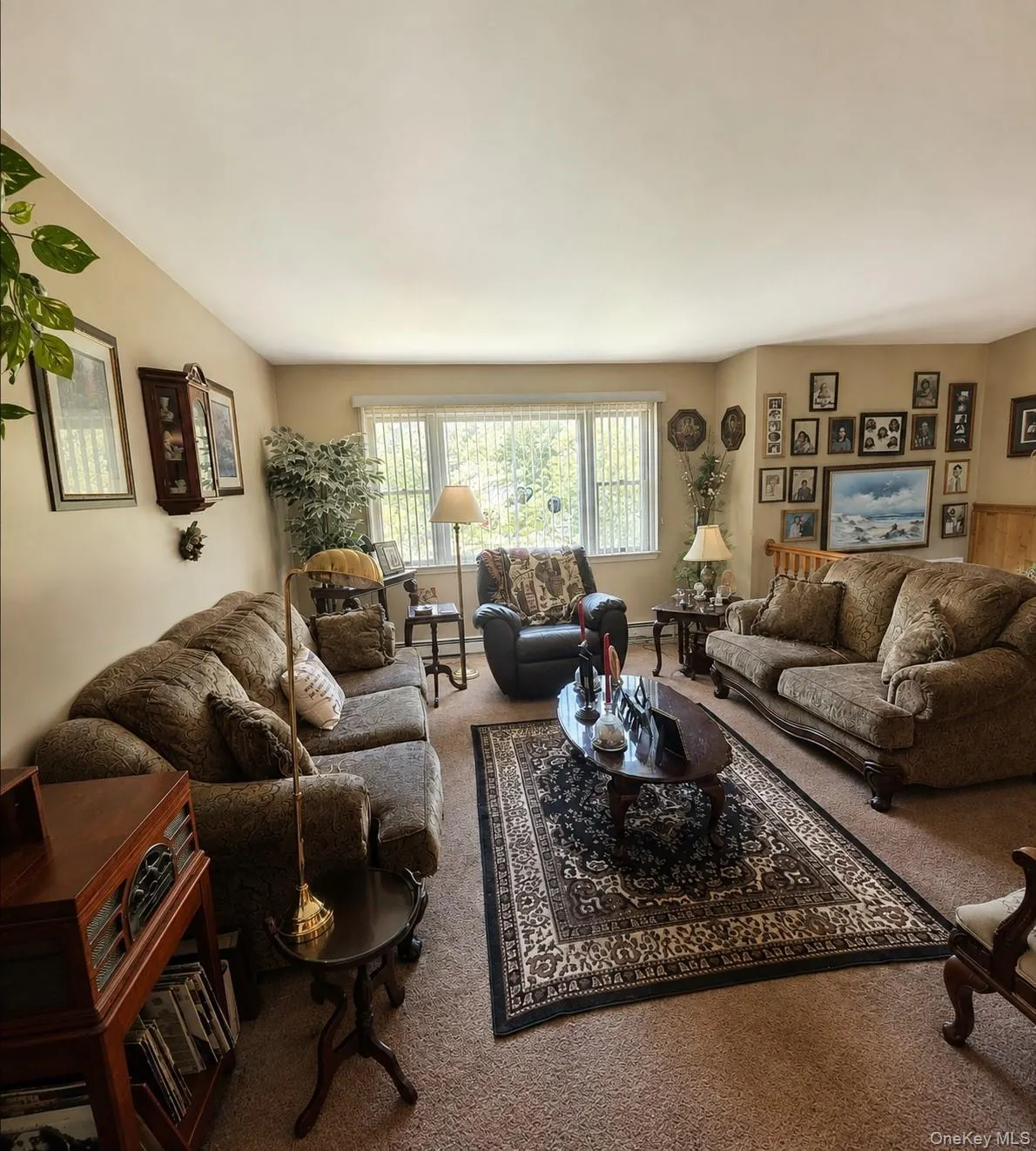 10 Andre Drive, Woodbury, NY, 3 Bedrooms Bedrooms, 7 Rooms Rooms,2 BathroomsBathrooms,Residential,For Rent,Andre,0,1036840 10 Andre Drive, Woodbury, NY, 3 Bedrooms Bedrooms, 7 Rooms Rooms,2 BathroomsBathrooms,Residential,For Rent,Andre,0,1036840