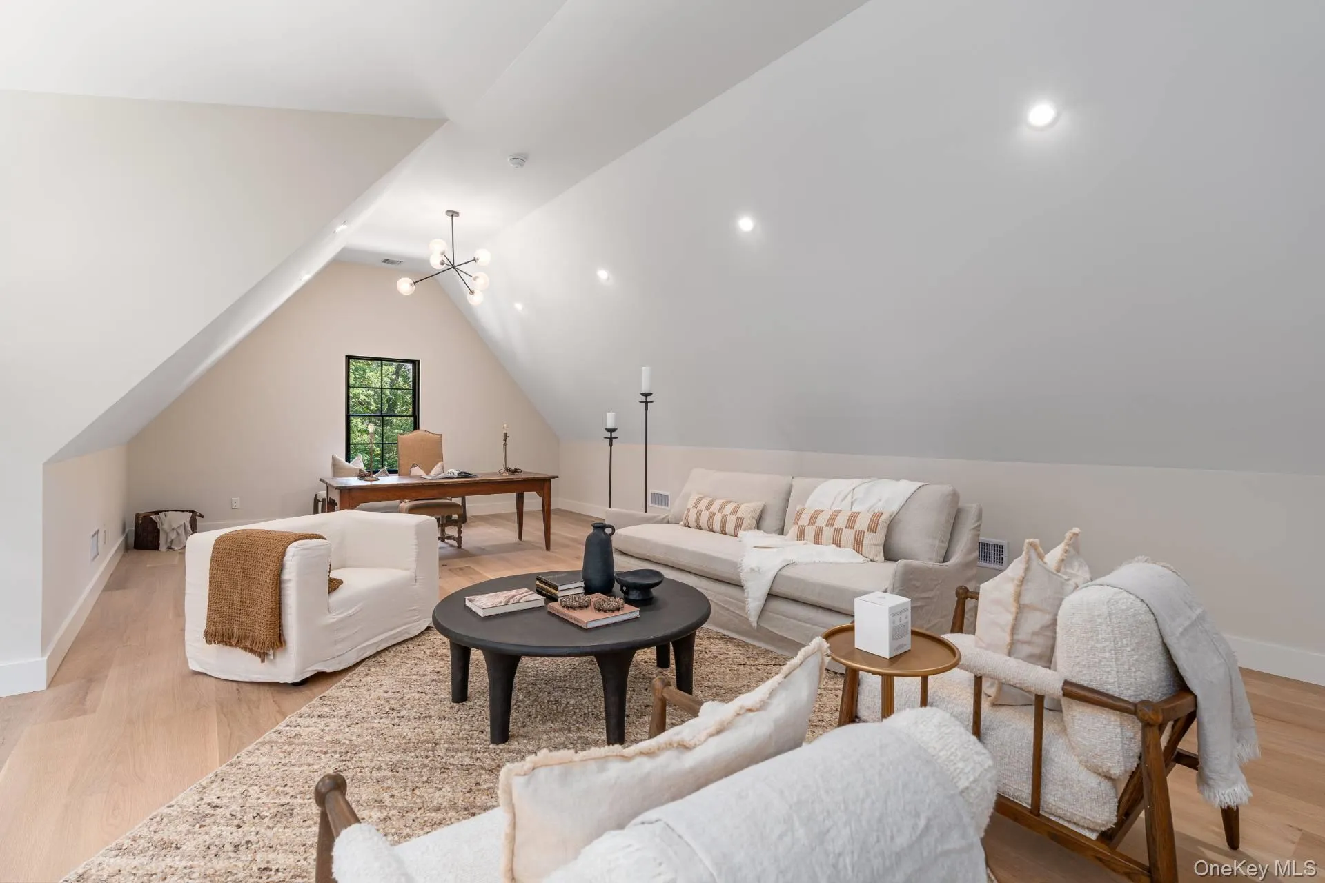 Bonus room/Office Bonus room/Office