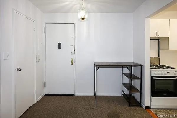 120 Horton Highway, North Hempstead, NY, 3 Rooms Rooms,1 BathroomBathrooms,Residential,For Rent,Horton,0,1036854 120 Horton Highway, North Hempstead, NY, 3 Rooms Rooms,1 BathroomBathrooms,Residential,For Rent,Horton,0,1036854