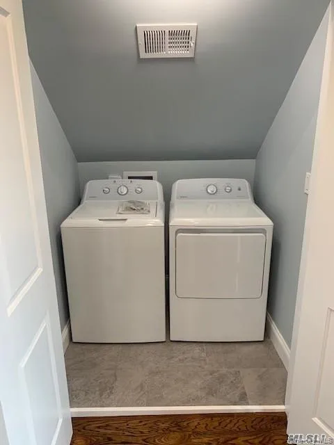 13 Lincoln Road, Hempstead, NY, 2 Bedrooms Bedrooms, 5 Rooms Rooms,1 BathroomBathrooms,Residential Lease,For Rent,Lincoln,0,1036856 13 Lincoln Road, Hempstead, NY, 2 Bedrooms Bedrooms, 5 Rooms Rooms,1 BathroomBathrooms,Residential Lease,For Rent,Lincoln,0,1036856