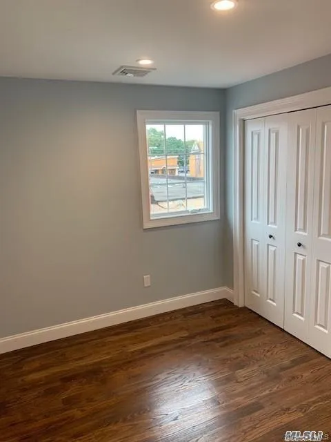13 Lincoln Road, Hempstead, NY, 2 Bedrooms Bedrooms, 5 Rooms Rooms,1 BathroomBathrooms,Residential Lease,For Rent,Lincoln,0,1036856 13 Lincoln Road, Hempstead, NY, 2 Bedrooms Bedrooms, 5 Rooms Rooms,1 BathroomBathrooms,Residential Lease,For Rent,Lincoln,0,1036856