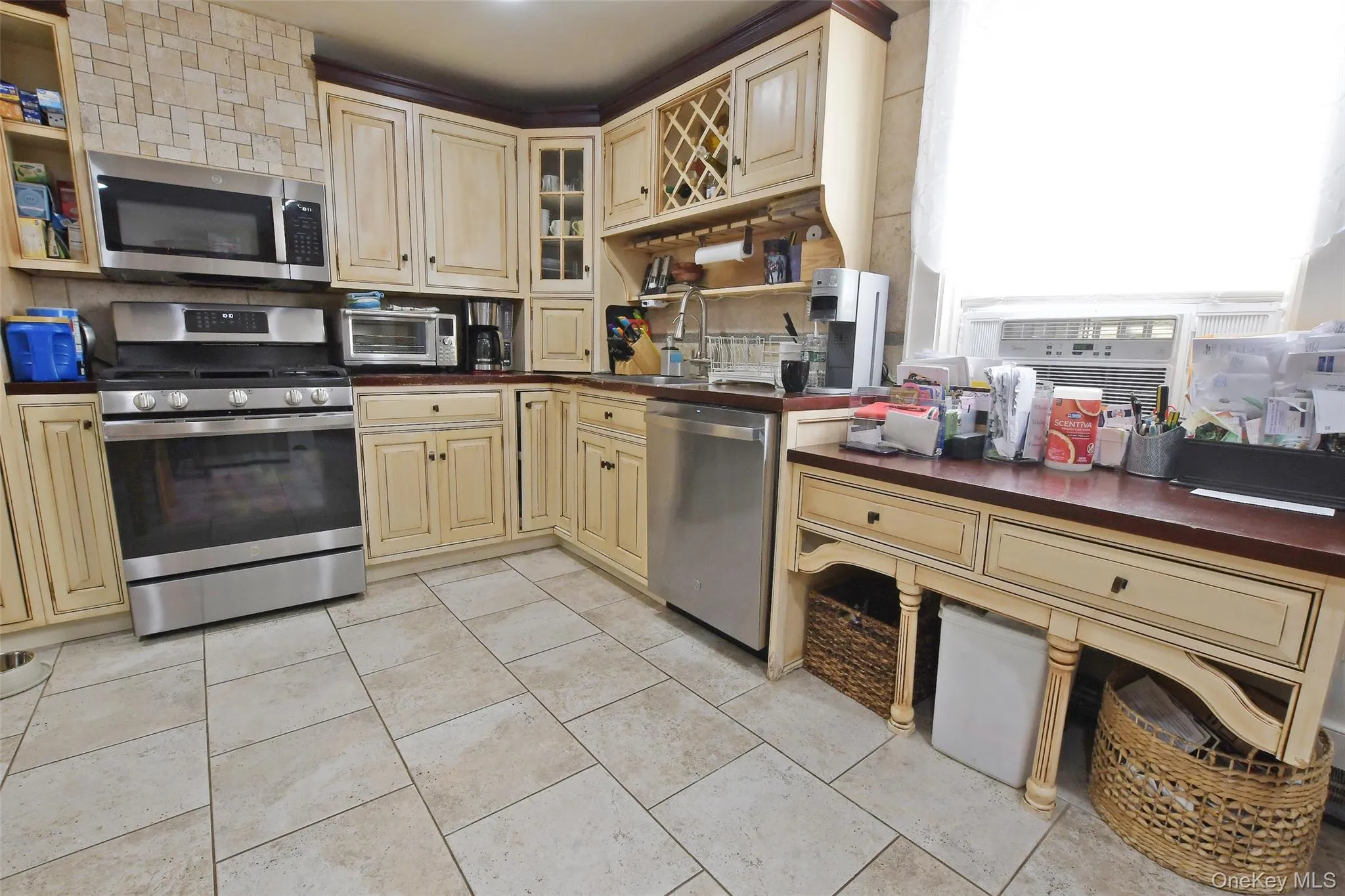 478 Marcy Avenue, Riverhead, NY, 4 Bedrooms Bedrooms, 8 Rooms Rooms,3 BathroomsBathrooms,Residential,For Rent,Marcy,0,1036857 478 Marcy Avenue, Riverhead, NY, 4 Bedrooms Bedrooms, 8 Rooms Rooms,3 BathroomsBathrooms,Residential,For Rent,Marcy,0,1036857