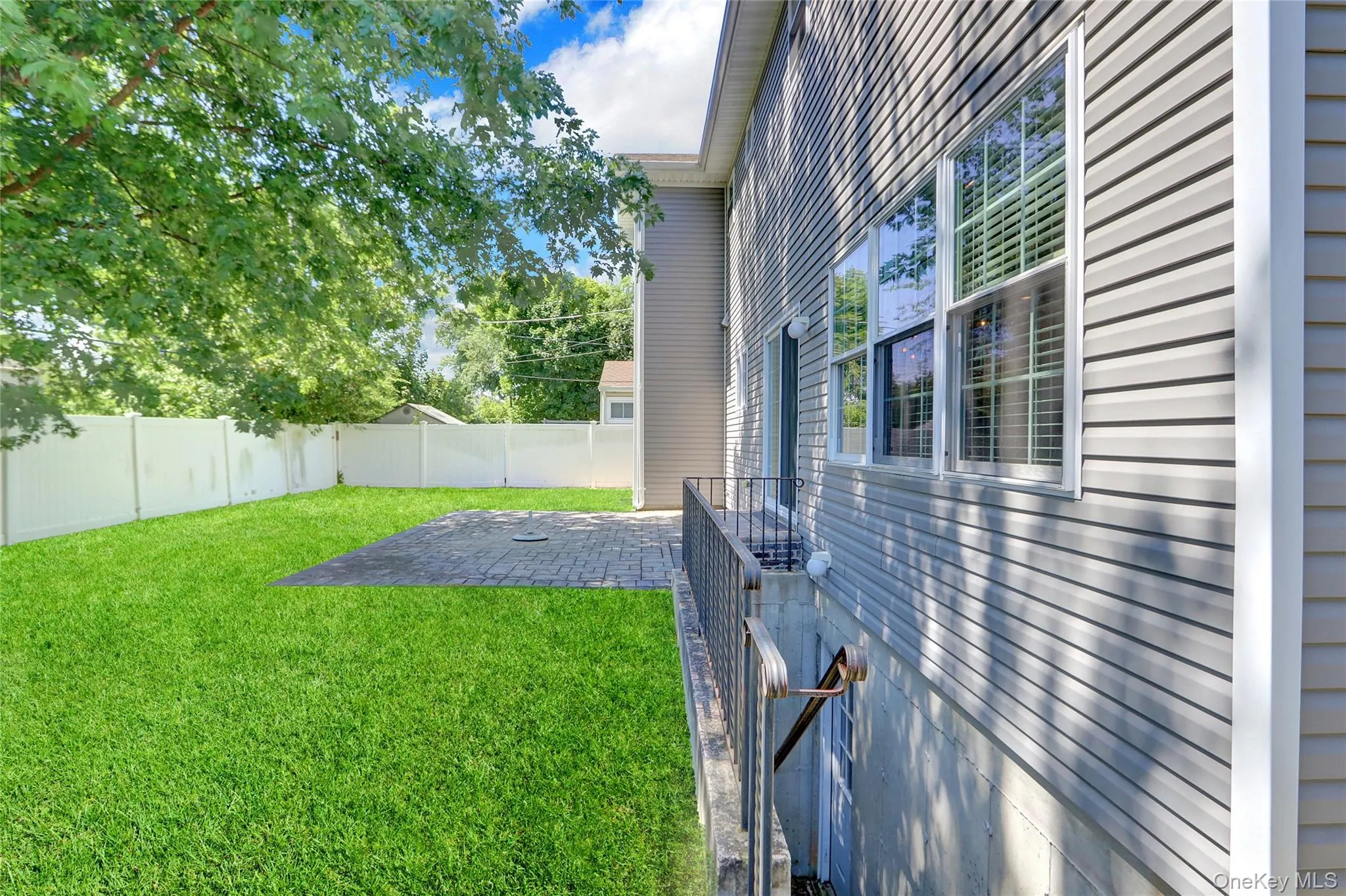 11 Lillian Lane, Oyster Bay, NY, 5 Bedrooms Bedrooms, 9 Rooms Rooms,4 BathroomsBathrooms,Residential Lease,For Rent,Lillian,0,1036860 11 Lillian Lane, Oyster Bay, NY, 5 Bedrooms Bedrooms, 9 Rooms Rooms,4 BathroomsBathrooms,Residential Lease,For Rent,Lillian,0,1036860